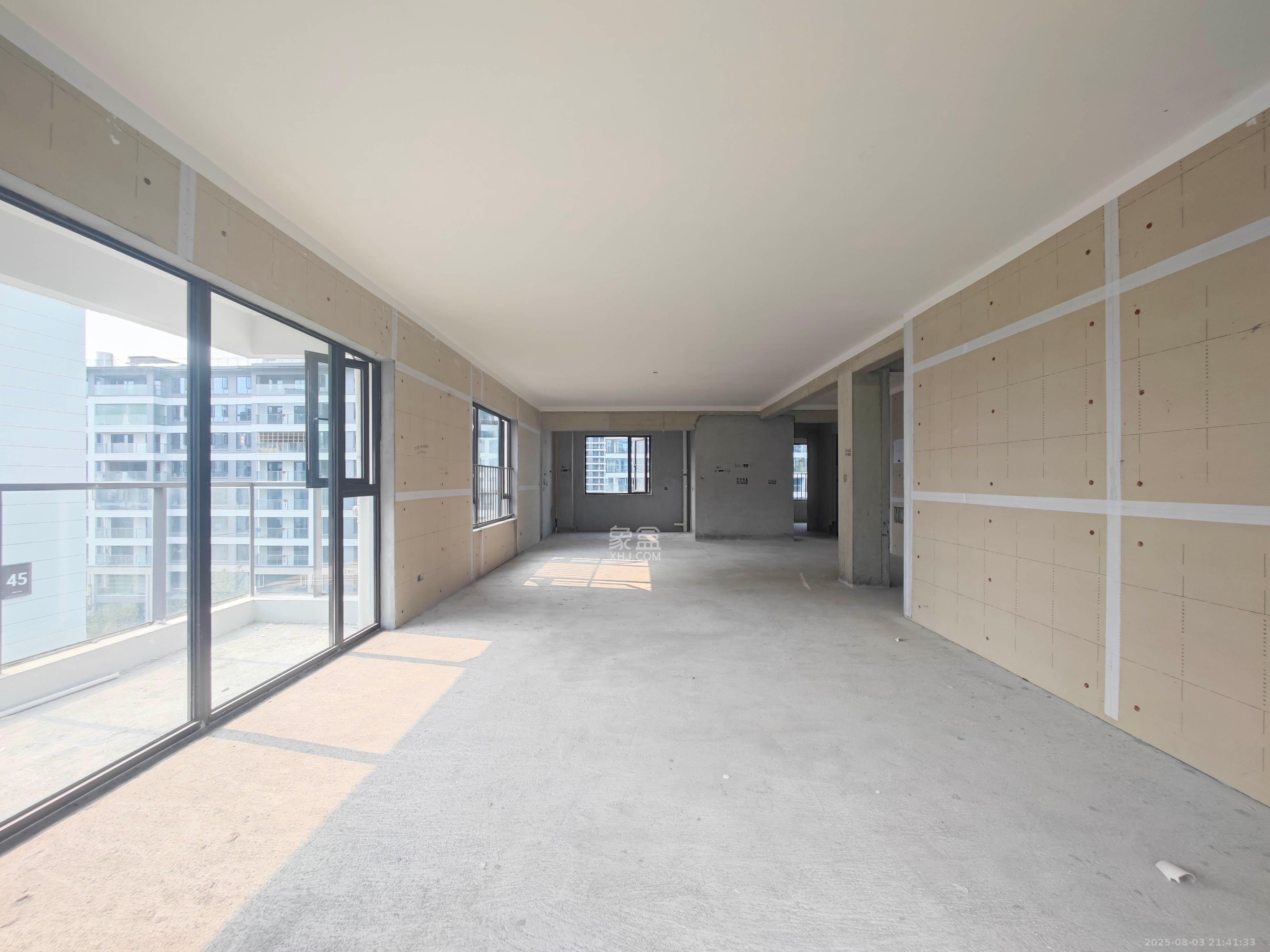 远洋红星天铂二期  1室0厅0卫    320.0万 远洋红星天铂二期  1室0厅0卫    320.0万