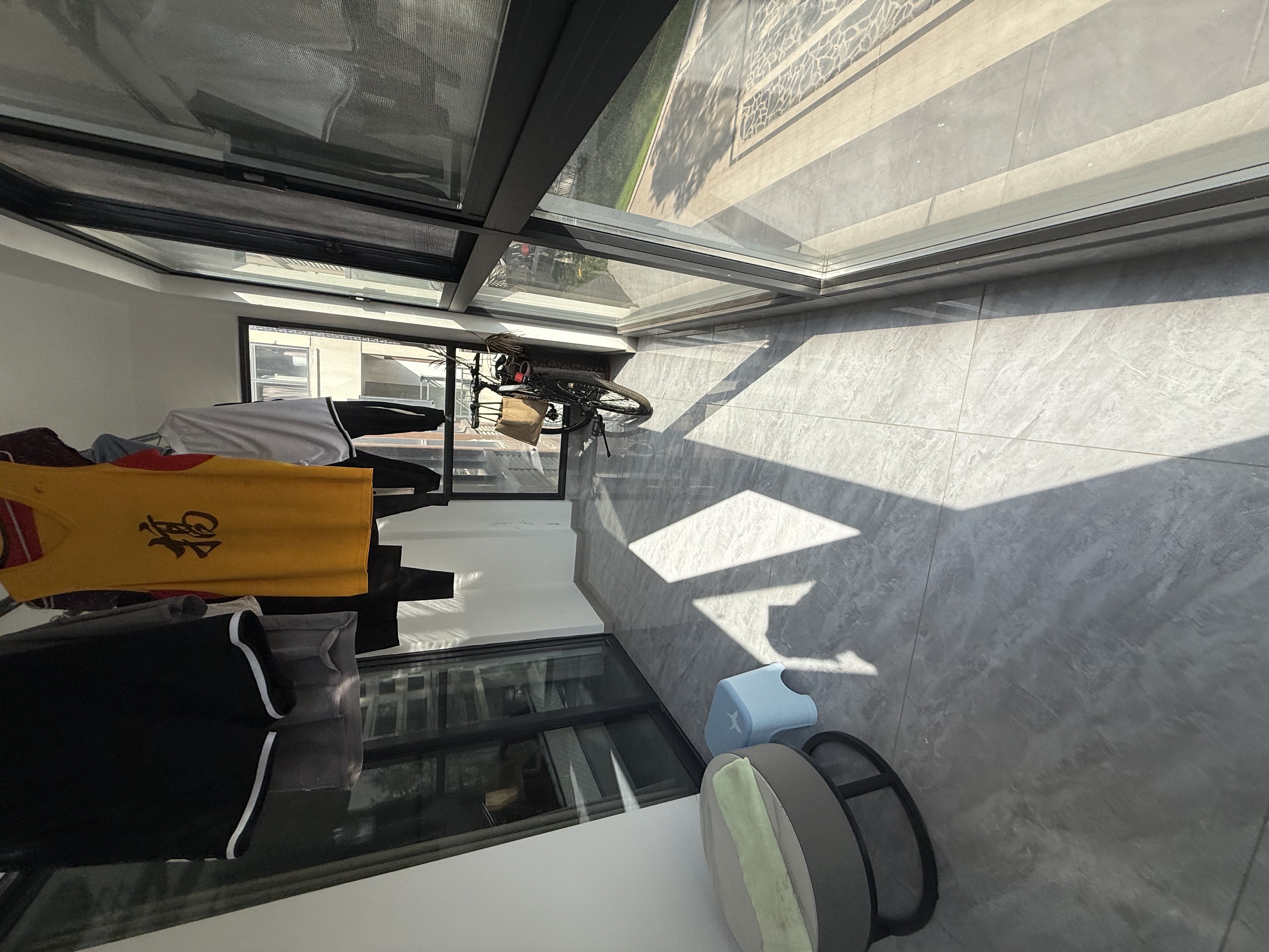 酃湖书院 3室2厅2卫 2500.0元/月 酃湖书院 3室2厅2卫 2500.0元/月室内图