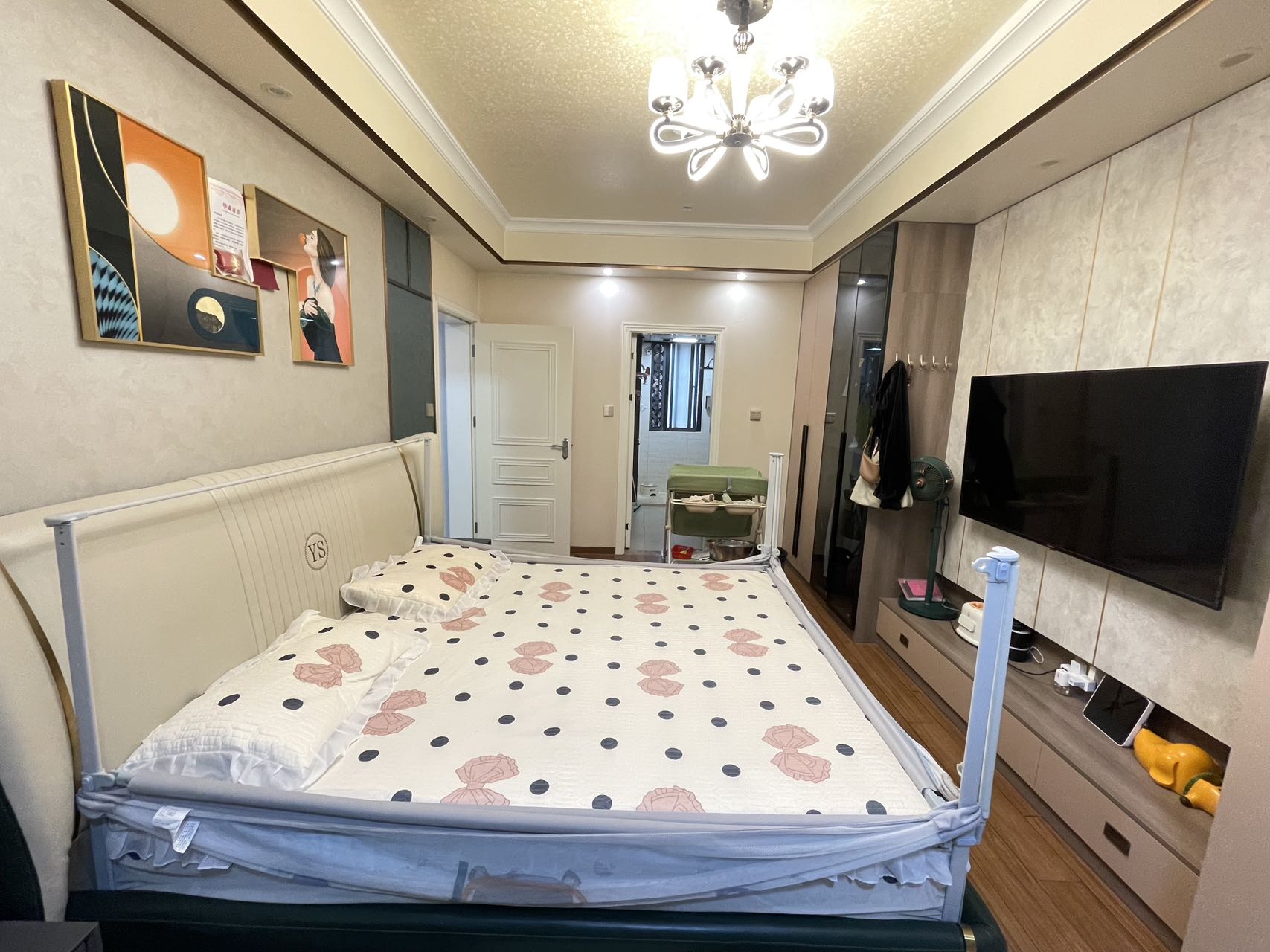 滨江世纪佳城(北区)  4室2厅2卫    240.0万 滨江世纪佳城(北区)  4室2厅2卫    240.0万室内图