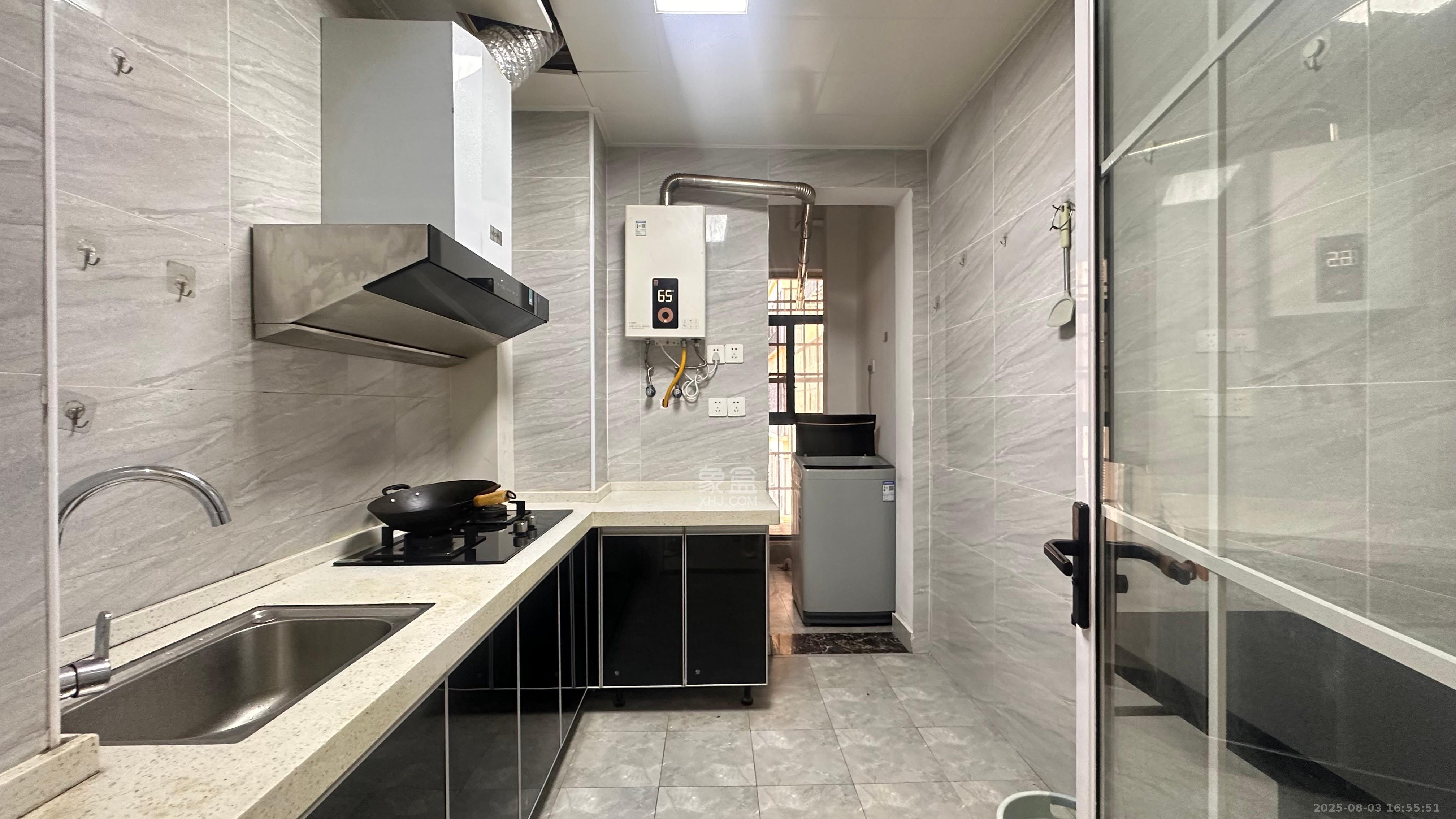 勤诚达新界  3室2厅1卫    1800.0元/月 勤诚达新界  3室2厅1卫    1800.0元/月室内图