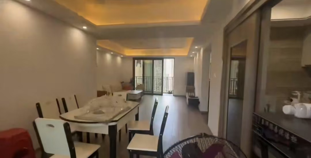 天鹅湾 3室2厅2卫 285.0万 天鹅湾 3室2厅2卫 285.0万室内图