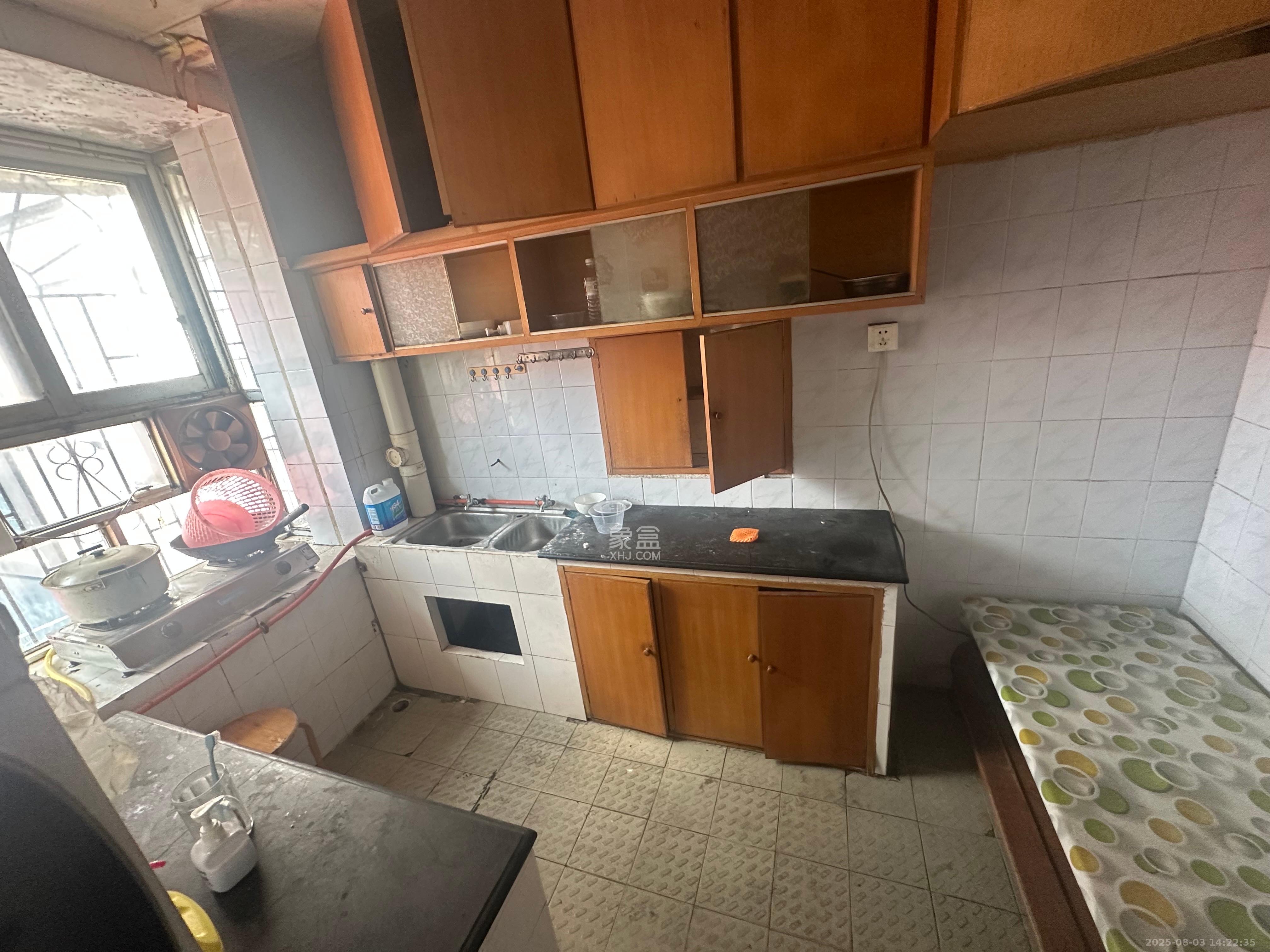 育英小学宿舍  4室1厅1卫    3000.0元/月 育英小学宿舍  4室1厅1卫    3000.0元/月