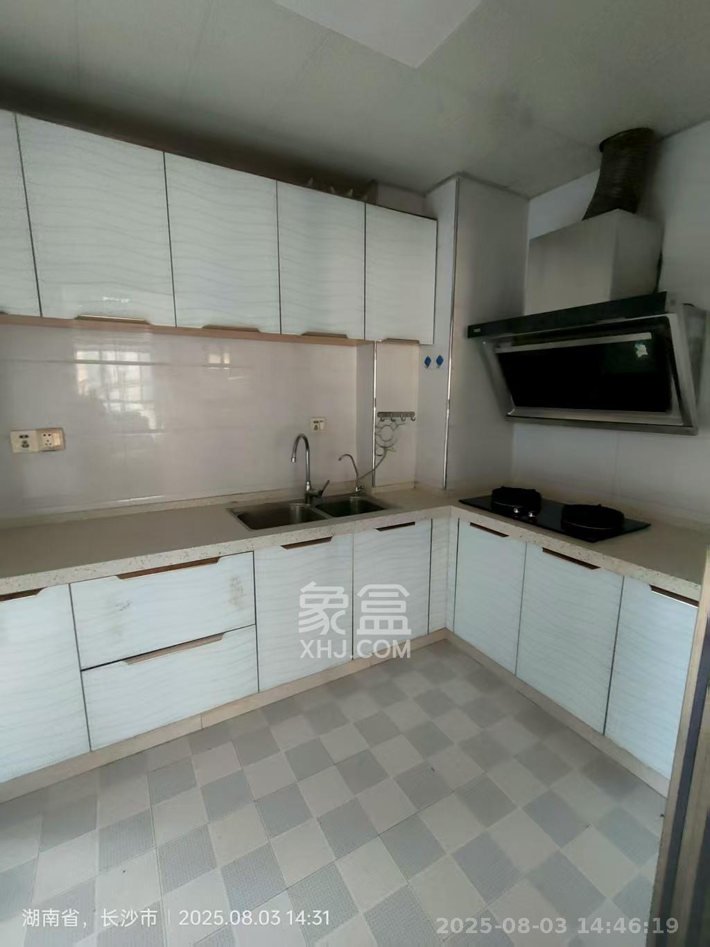 鑫远御文台一期  3室2厅1卫    2600.0元/月 鑫远御文台一期  3室2厅1卫    2600.0元/月室内图