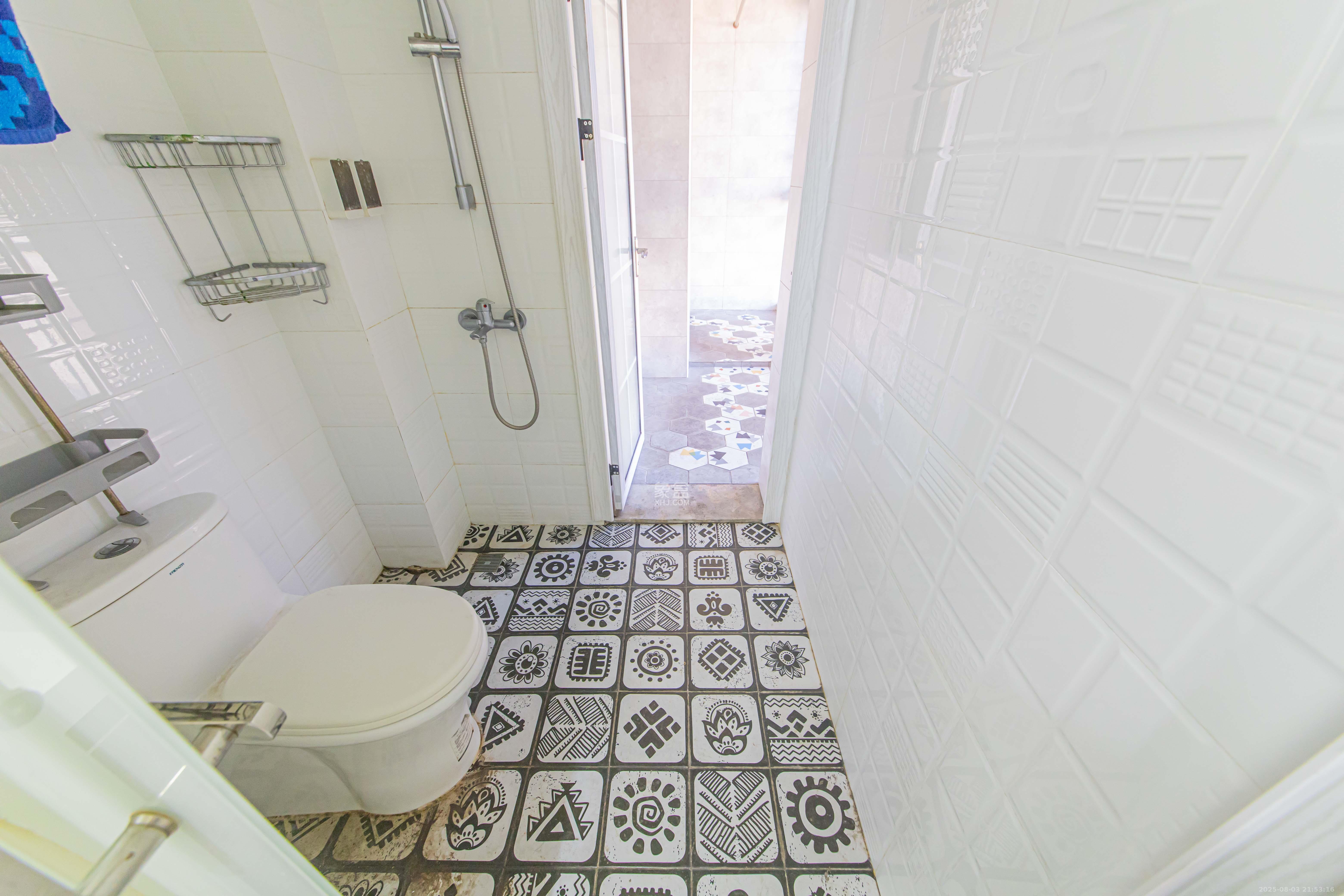 中建芙蓉嘉苑  4室2厅1卫    98.0万 中建芙蓉嘉苑  4室2厅1卫    98.0万卫生间