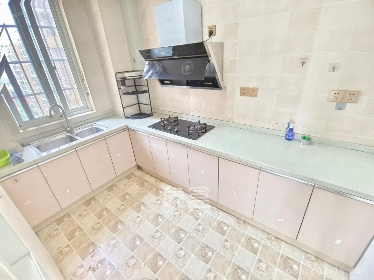 和润园一、二期 2室2厅1卫 2000.0元/月 和润园一、二期 2室2厅1卫 2000.0元/月室内图