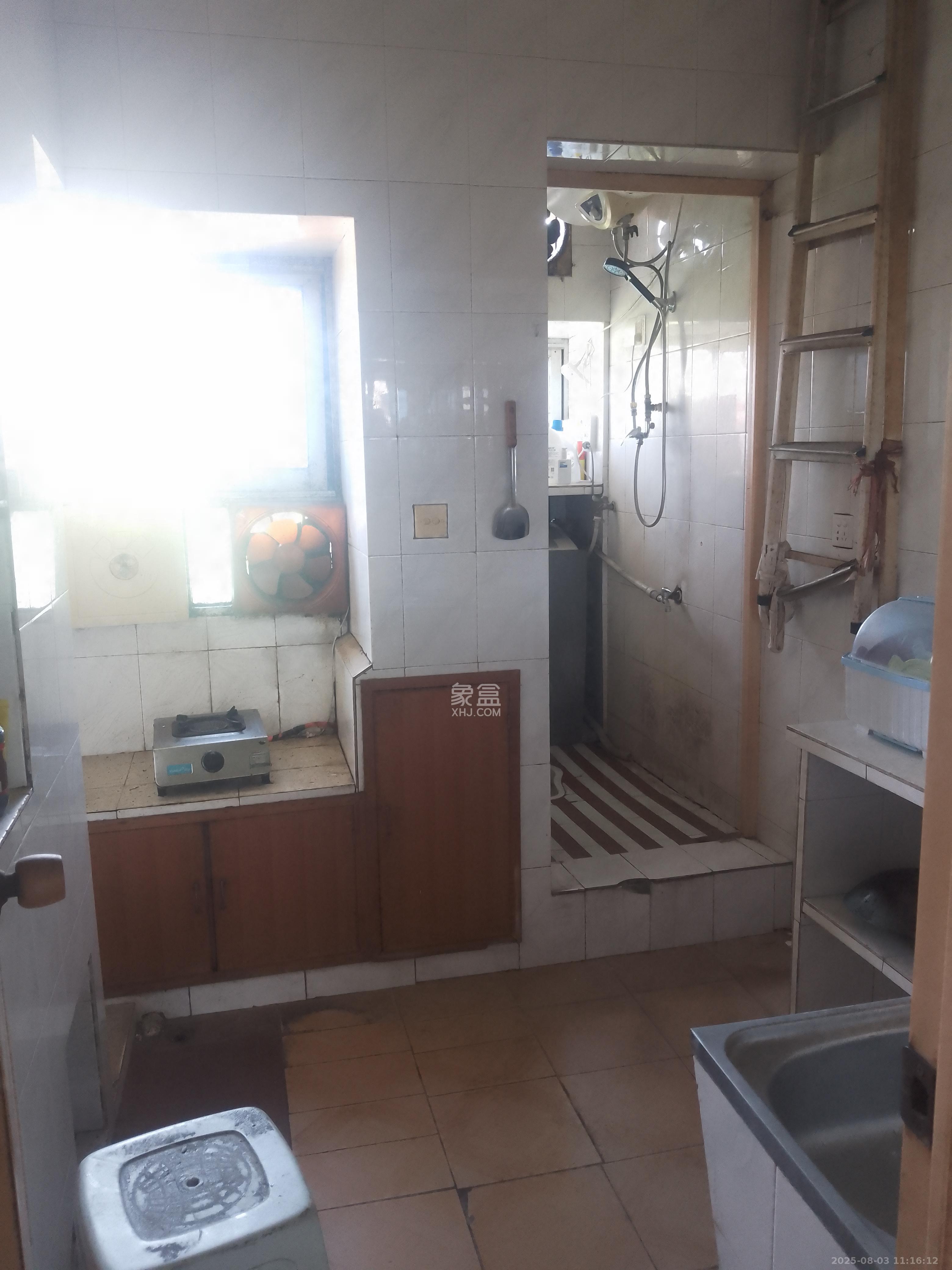 东瓜山一村  2室1厅1卫    1000.0元/月 东瓜山一村  2室1厅1卫    1000.0元/月室内图