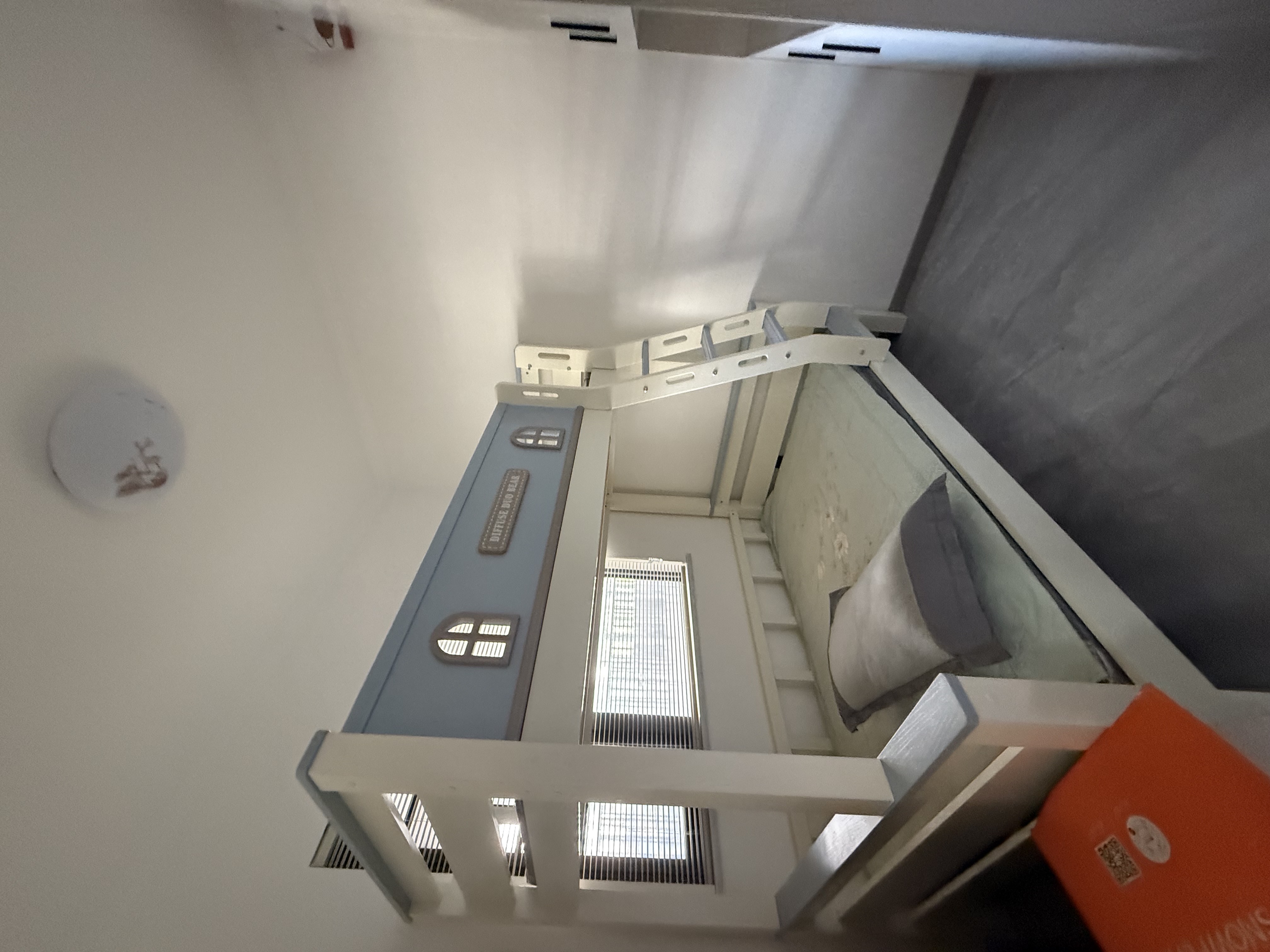 酃湖书院 3室2厅2卫 2500.0元/月 酃湖书院 3室2厅2卫 2500.0元/月室内图