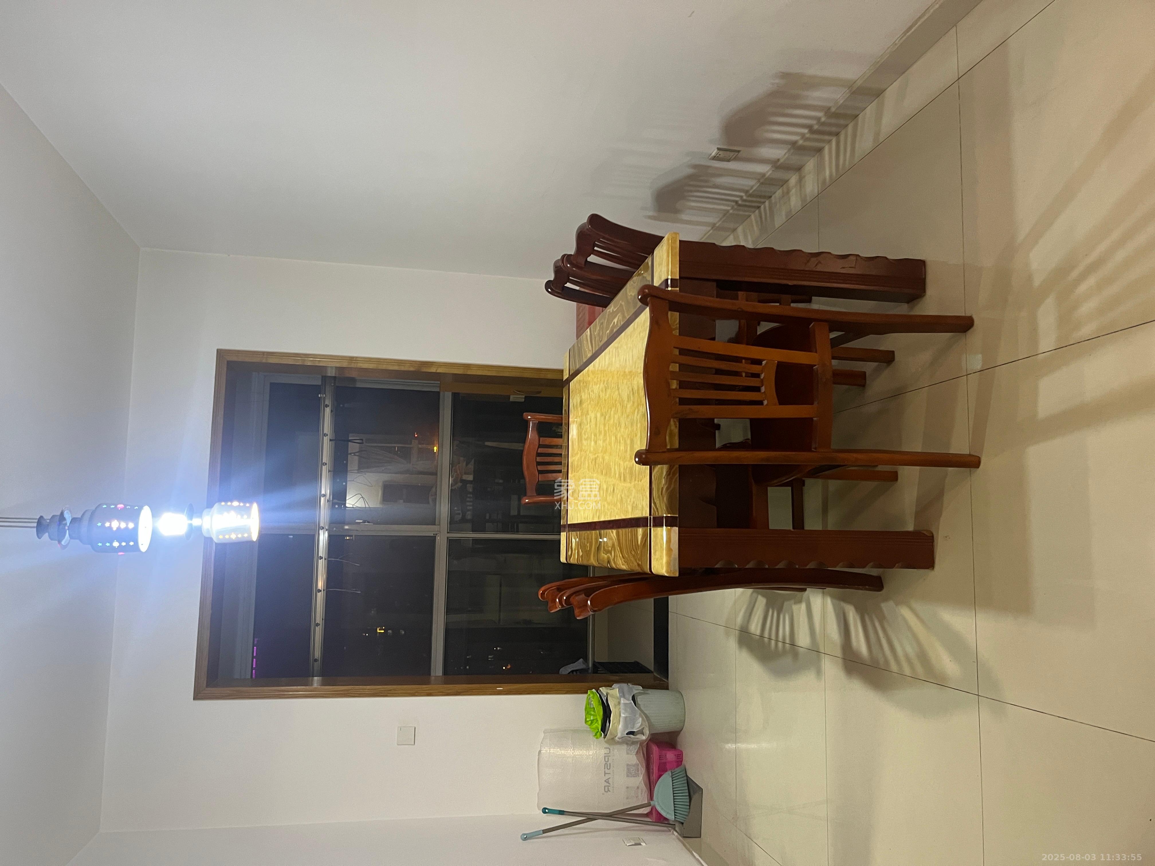 嘉盛华庭(一期、二期、三期) 3室2厅2卫 2800.0元/月 嘉盛华庭(一期、二期、三期) 3室2厅2卫 2800.0元/月室内图