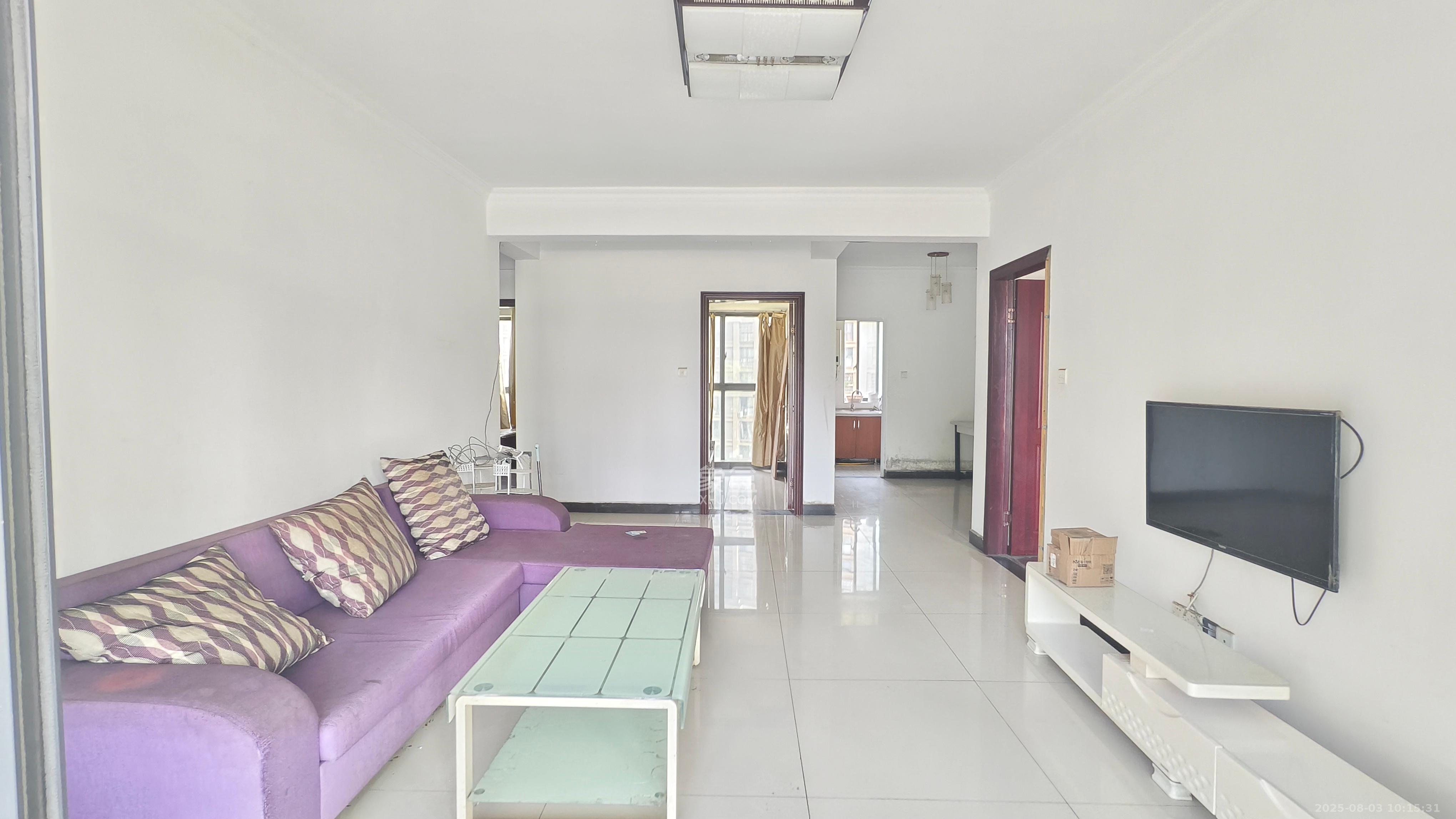 优山美地  4室2厅1卫    2800.0元/月室内图