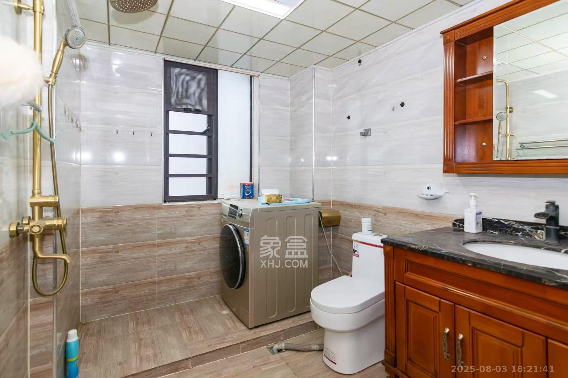 润和紫郡一期  5室2厅2卫    3000.0元/月室内图