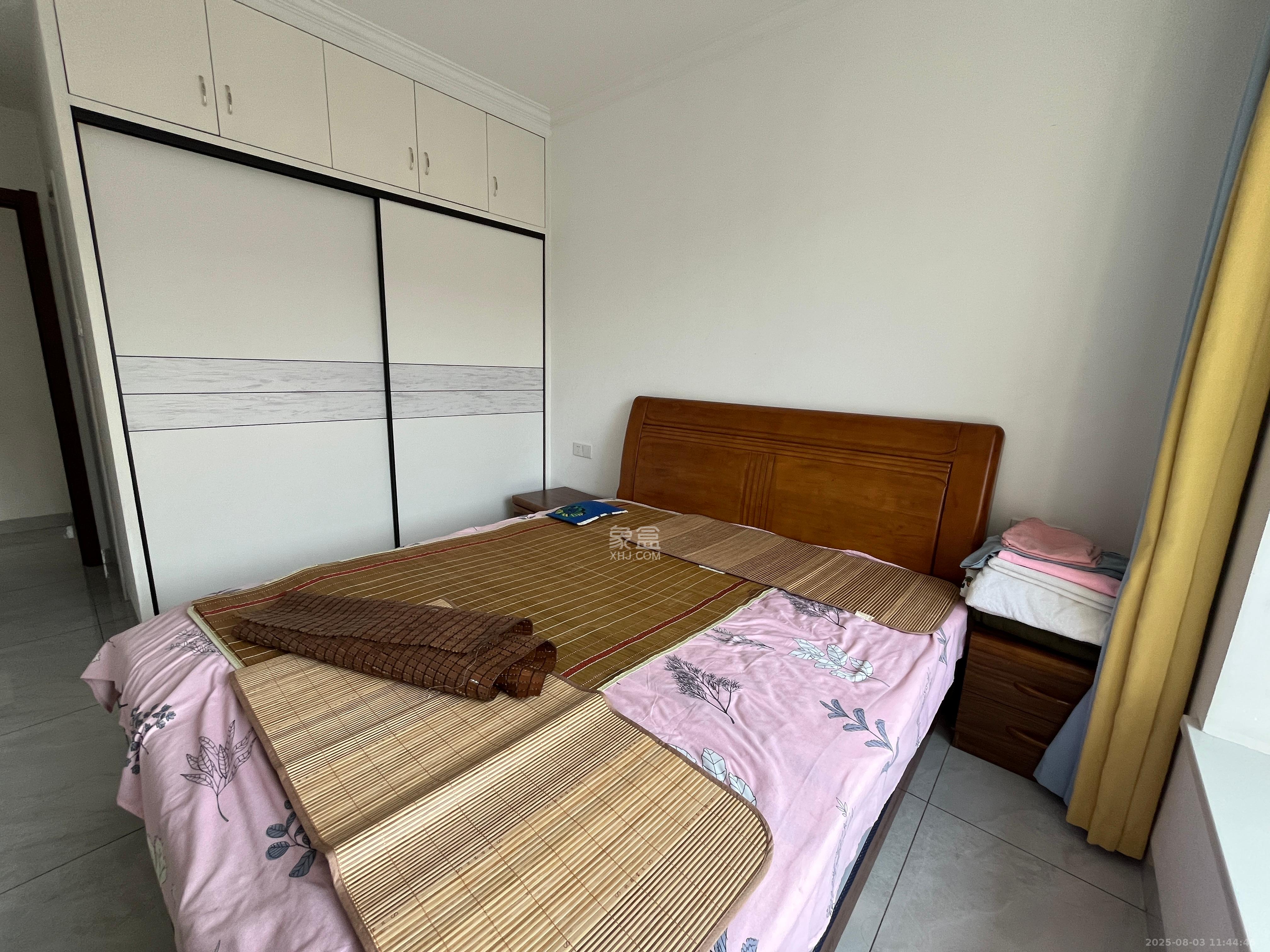 澳海月亮湾 3室2厅2卫 1700.0元/月 澳海月亮湾 3室2厅2卫 1700.0元/月室内图