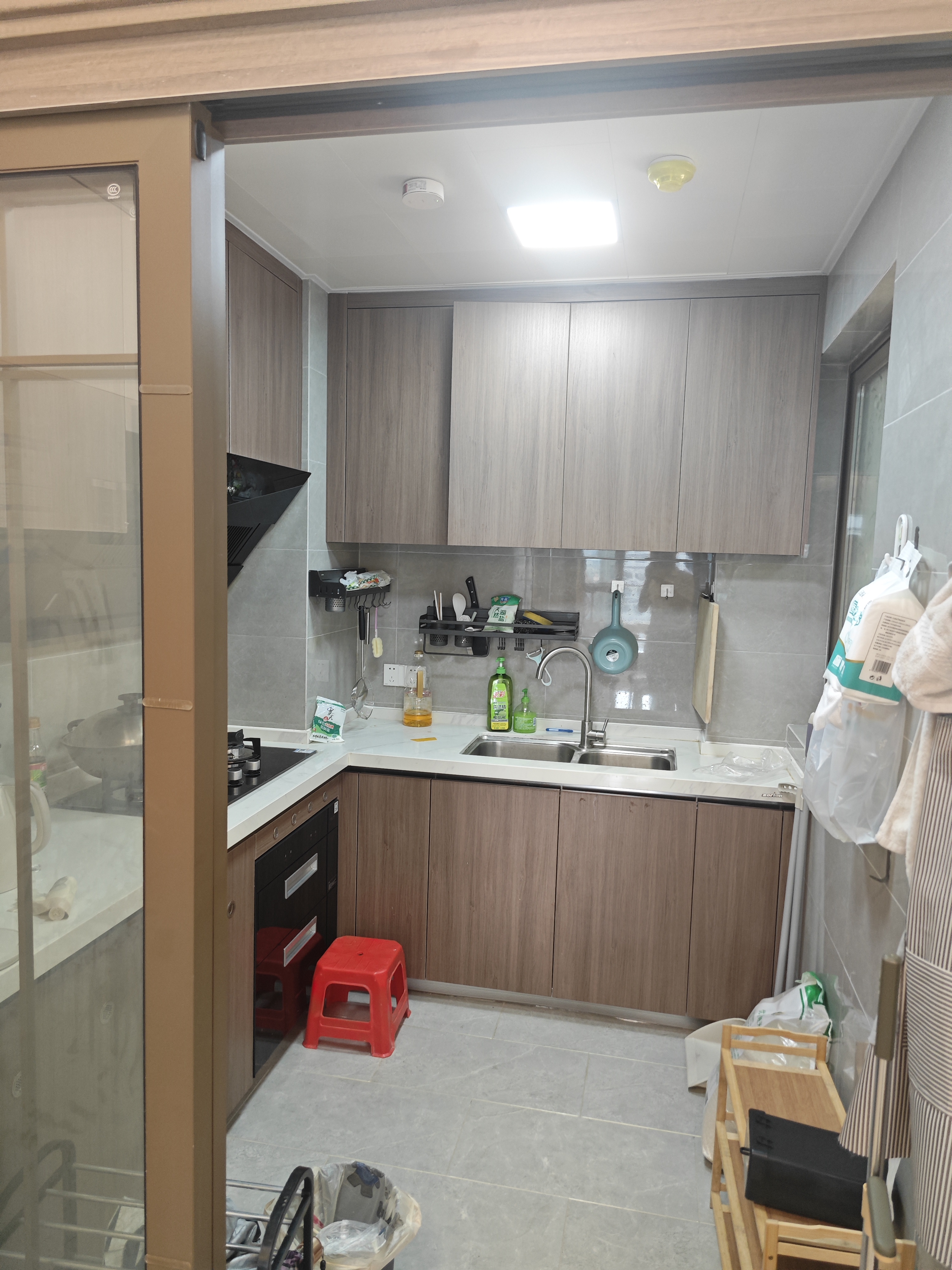 金湖壹号 3室2厅2卫 235.0万 金湖壹号 3室2厅2卫 235.0万客厅