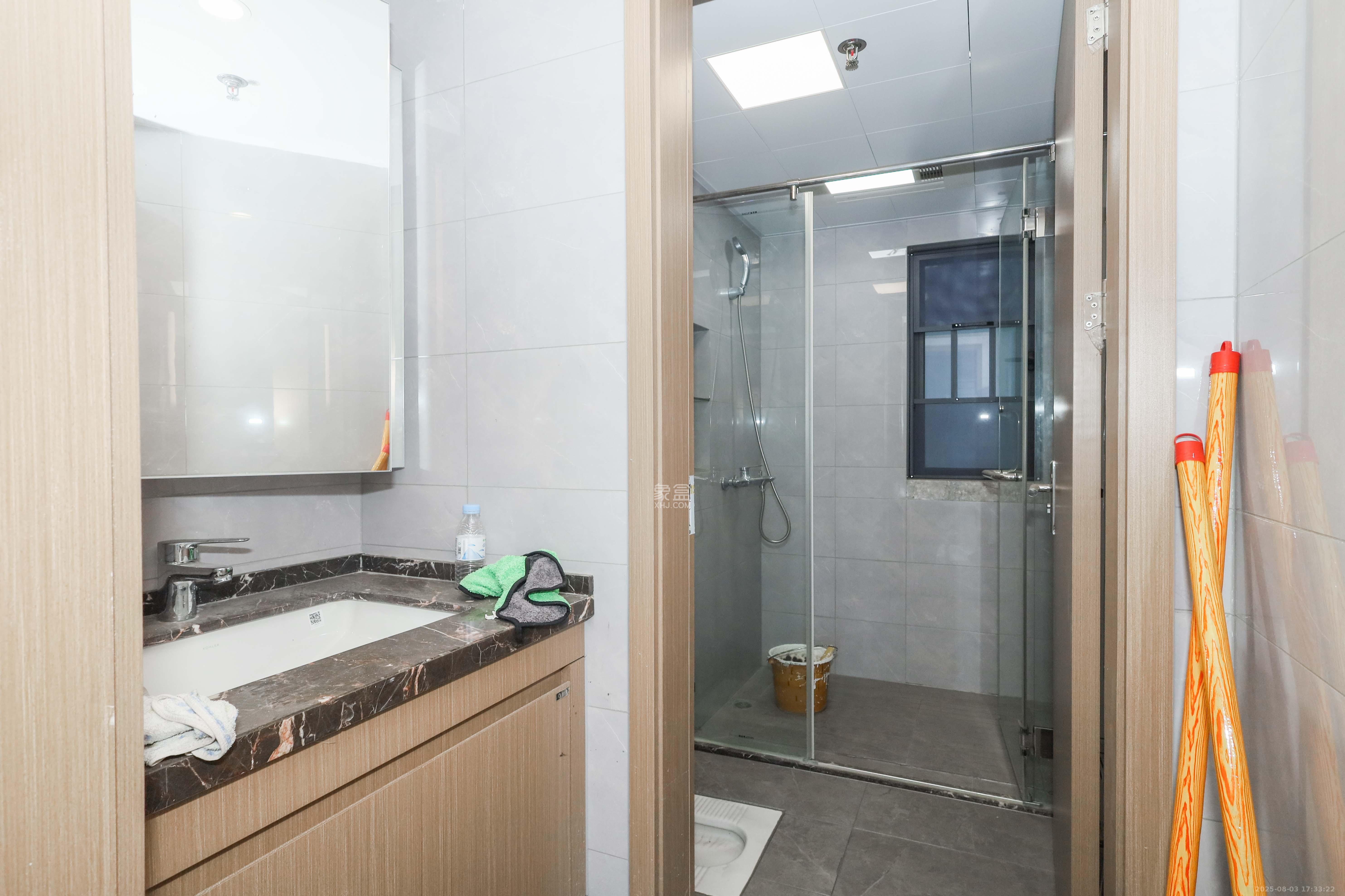 中国铁建湘语梅溪  3室2厅2卫    168.0万 中国铁建湘语梅溪  3室2厅2卫    168.0万卫生间