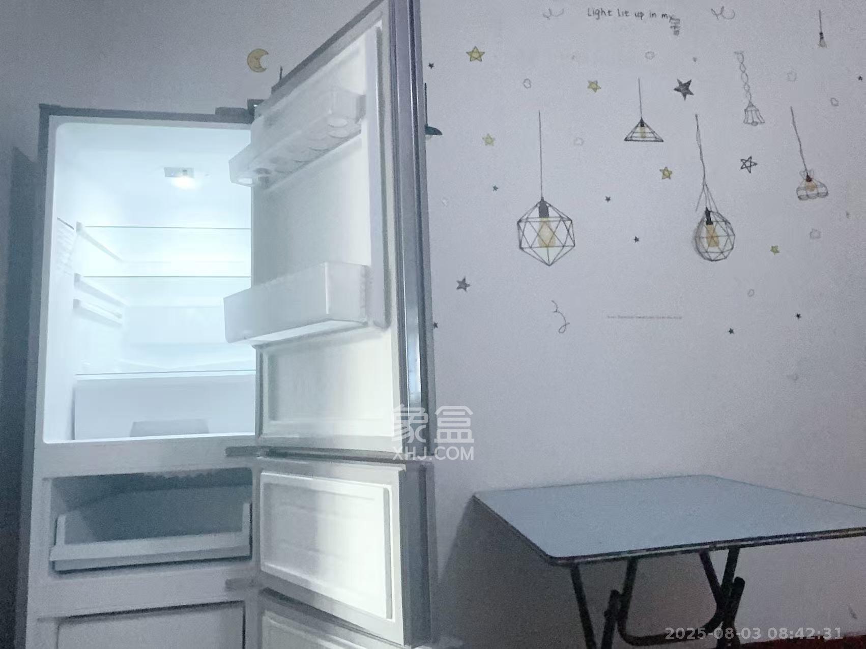 红花坡社区 1室0厅0卫 1000.0元/月 红花坡社区 1室0厅0卫 1000.0元/月室内图