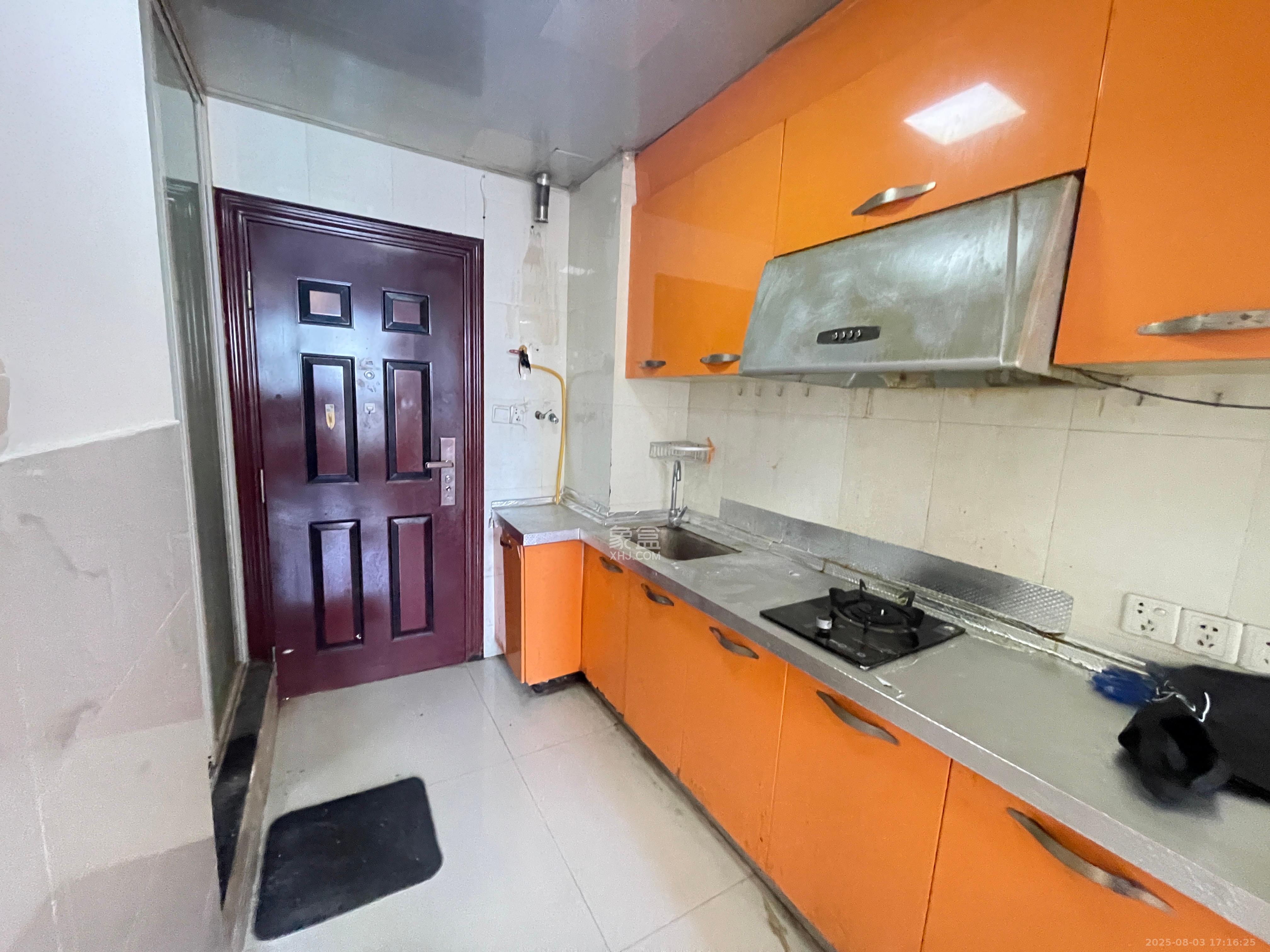 他城（天鸿时代公寓）  2室1厅1卫    1300.0元/月室内图