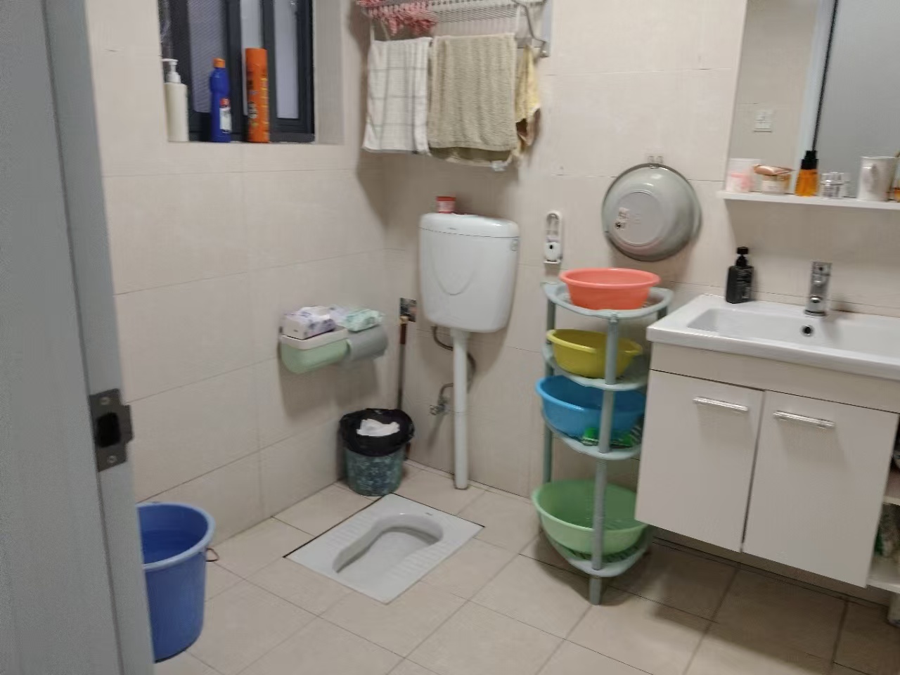 旺佳华府  3室2厅2卫   2000.00元/月室内图