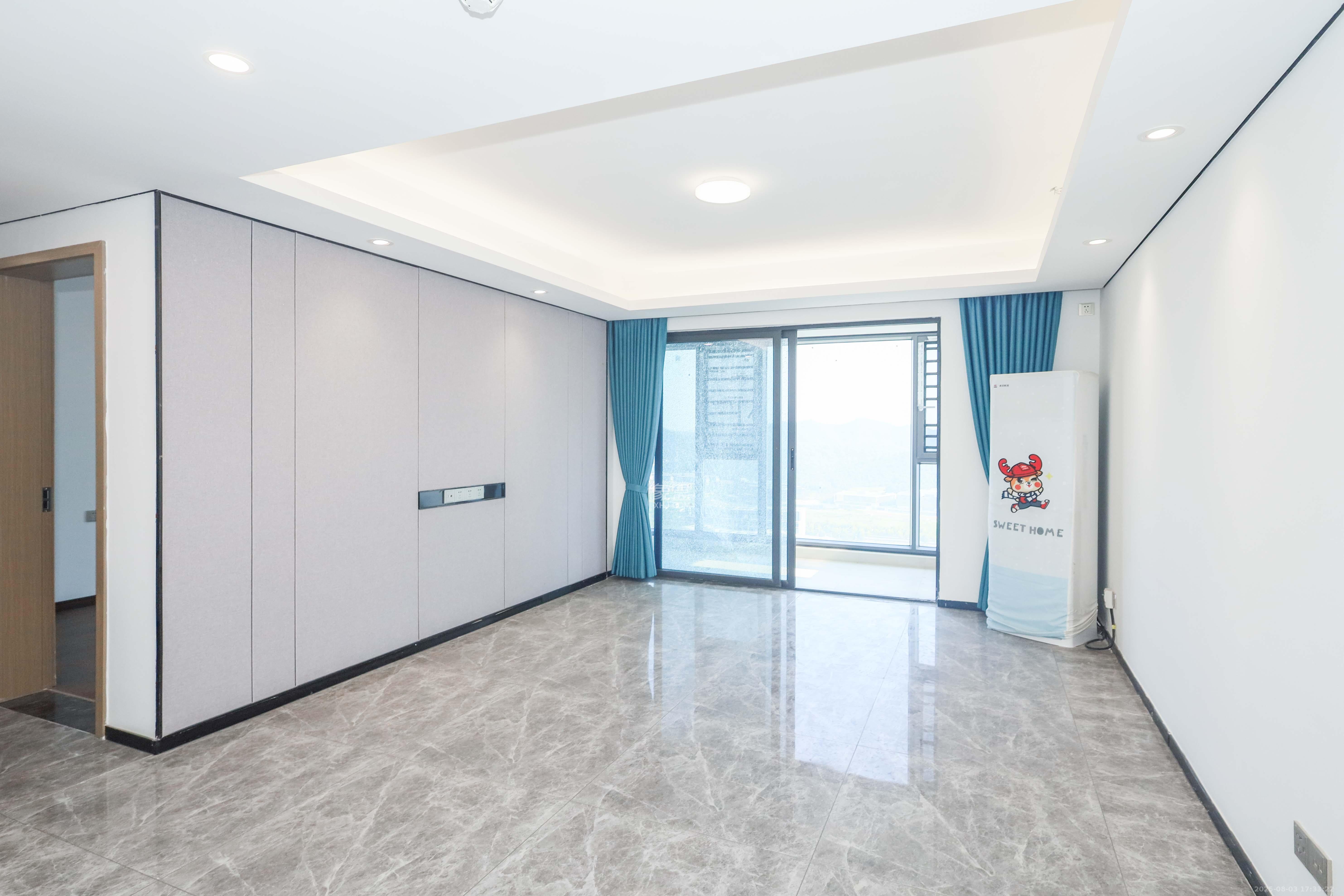 中国铁建湘语梅溪  3室2厅2卫    168.0万 中国铁建湘语梅溪  3室2厅2卫    168.0万客厅