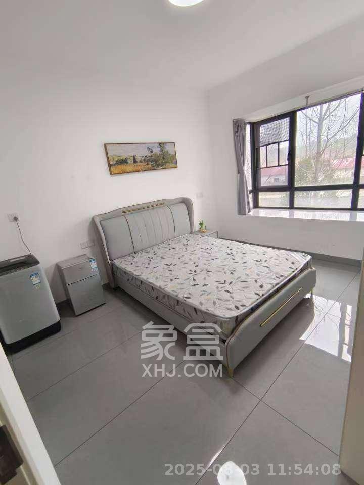 丽发新城  4室2厅1卫   750.00元/月