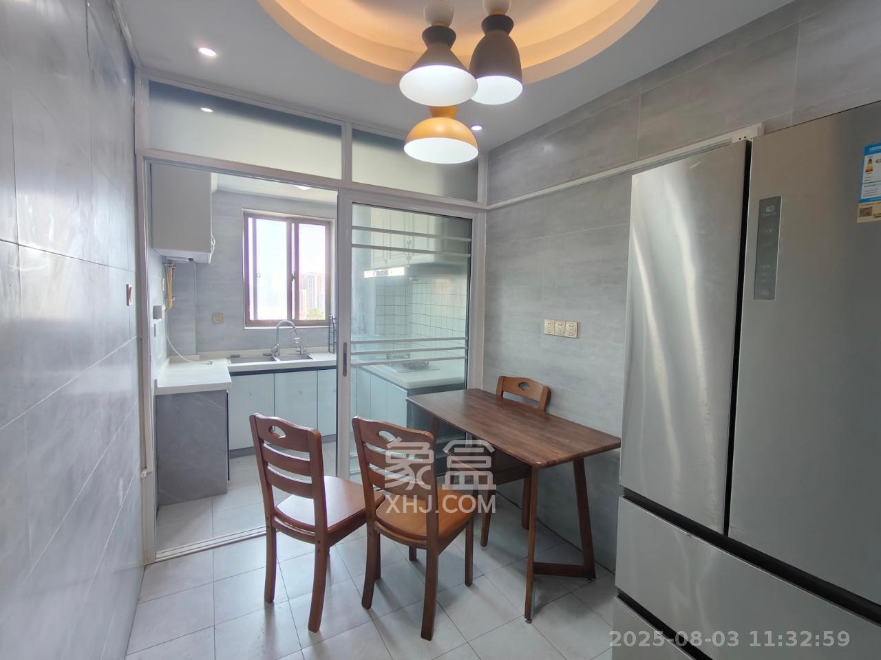 丽都桃源(金峰北院二期)  2室2厅1卫    2000.0元/月 丽都桃源(金峰北院二期)  2室2厅1卫    2000.0元/月室内图