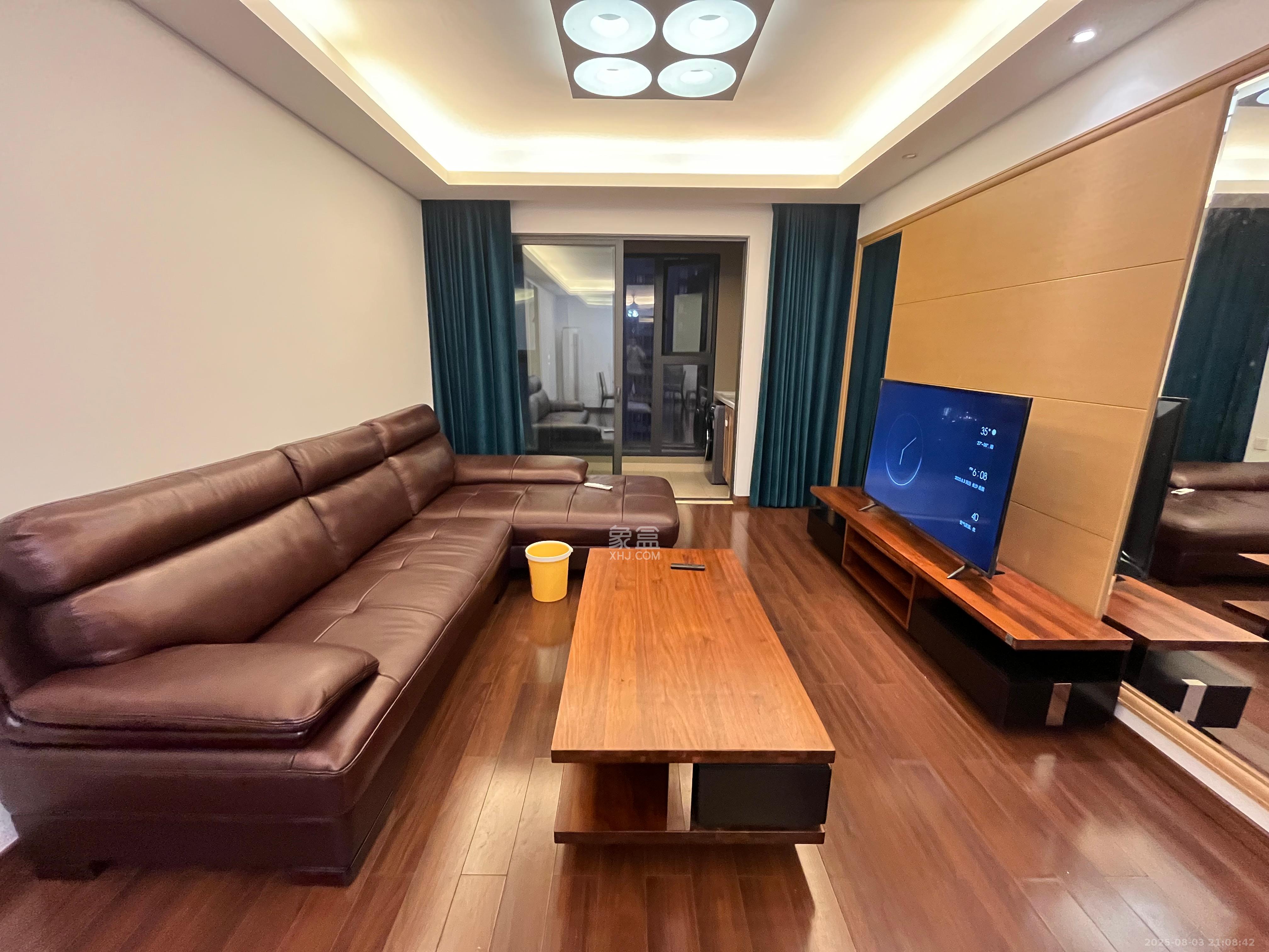 万科白鹭郡  3室2厅2卫    3200.0元/月 万科白鹭郡  3室2厅2卫    3200.0元/月