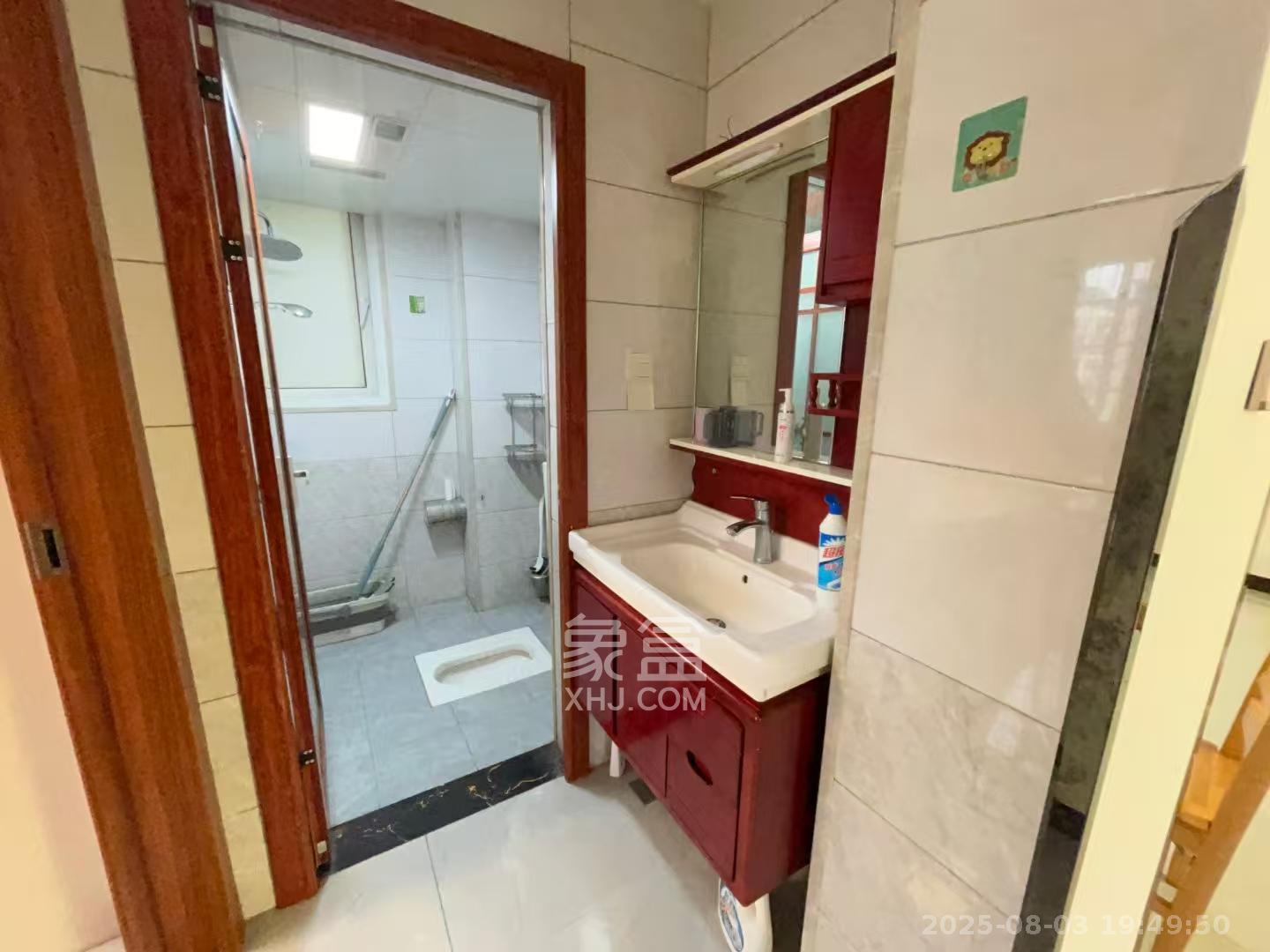 桥头家苑一期 3室2厅1卫 1900.0元/月 桥头家苑一期 3室2厅1卫 1900.0元/月室内图