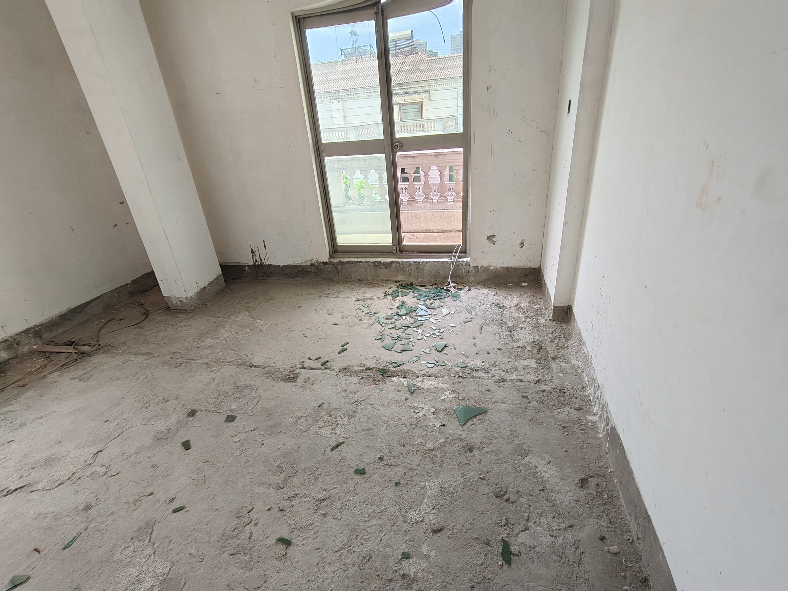 阳光巴洛克小区 7室2厅3卫 7500.0元/月 阳光巴洛克小区 7室2厅3卫 7500.0元/月室内图