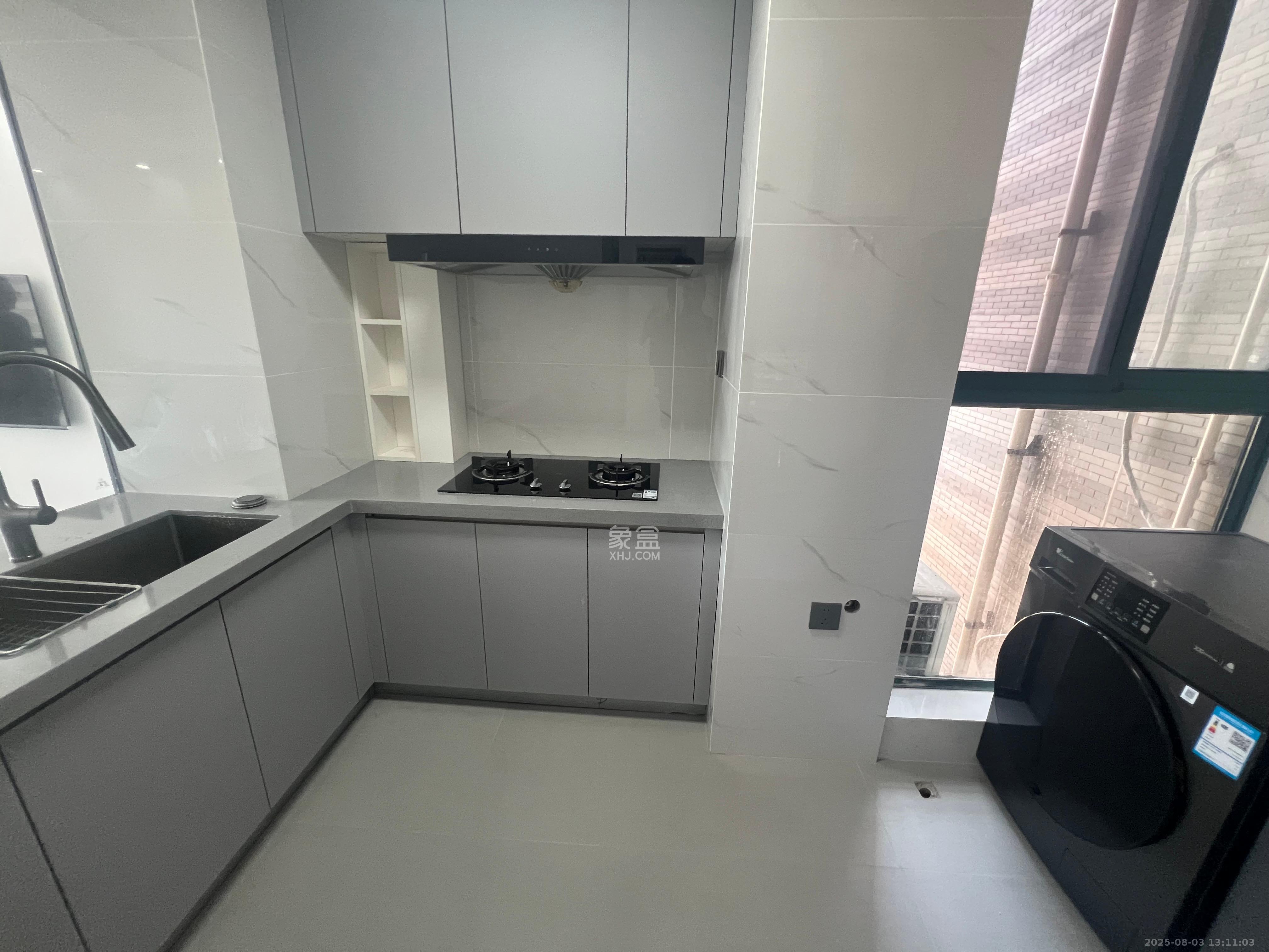 中天广场  2室1厅1卫    3500.0元/月 中天广场  2室1厅1卫    3500.0元/月室内图