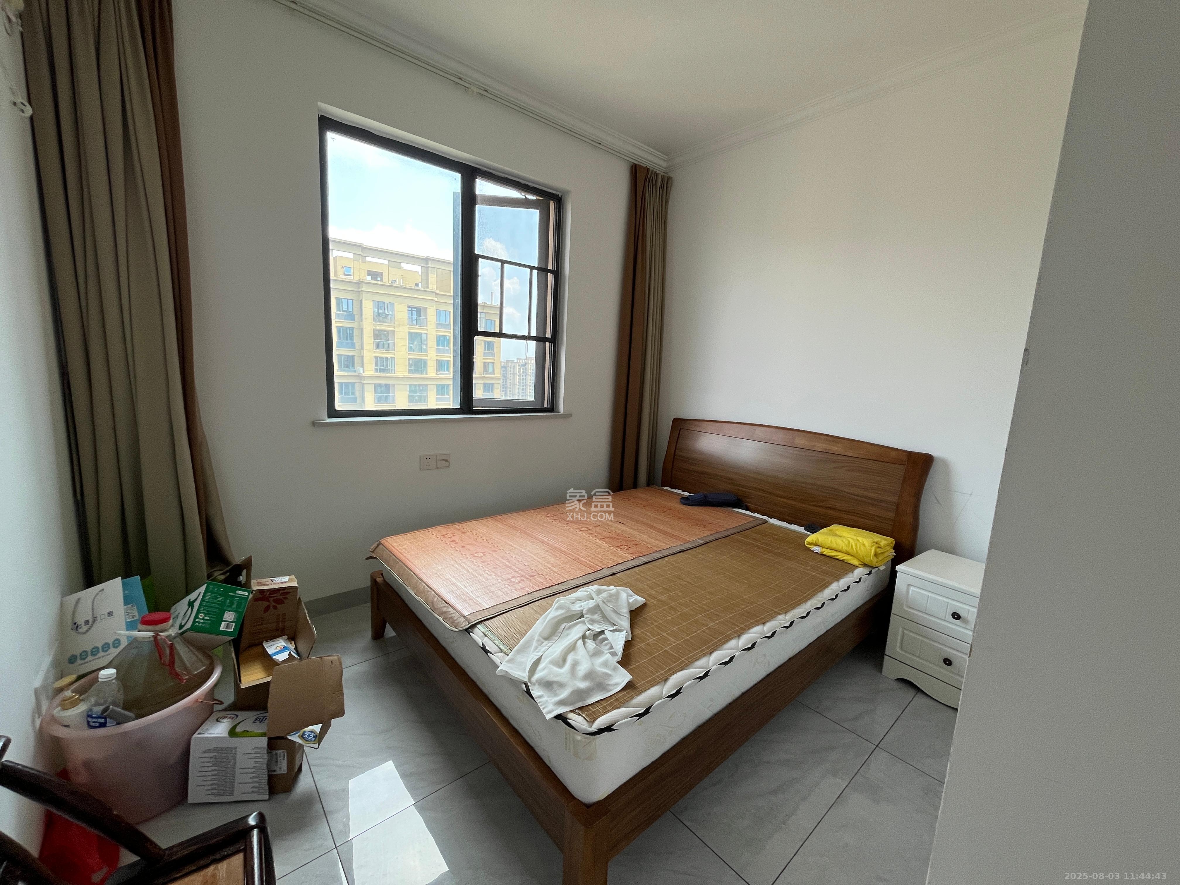 澳海月亮湾 3室2厅2卫 1700.0元/月 澳海月亮湾 3室2厅2卫 1700.0元/月室内图