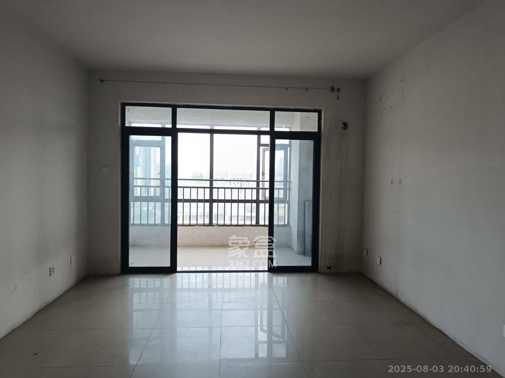 潇湘名城(新里程潇湘名城) 3室2厅1卫 2000.0元/月 潇湘名城(新里程潇湘名城) 3室2厅1卫 2000.0元/月室内图