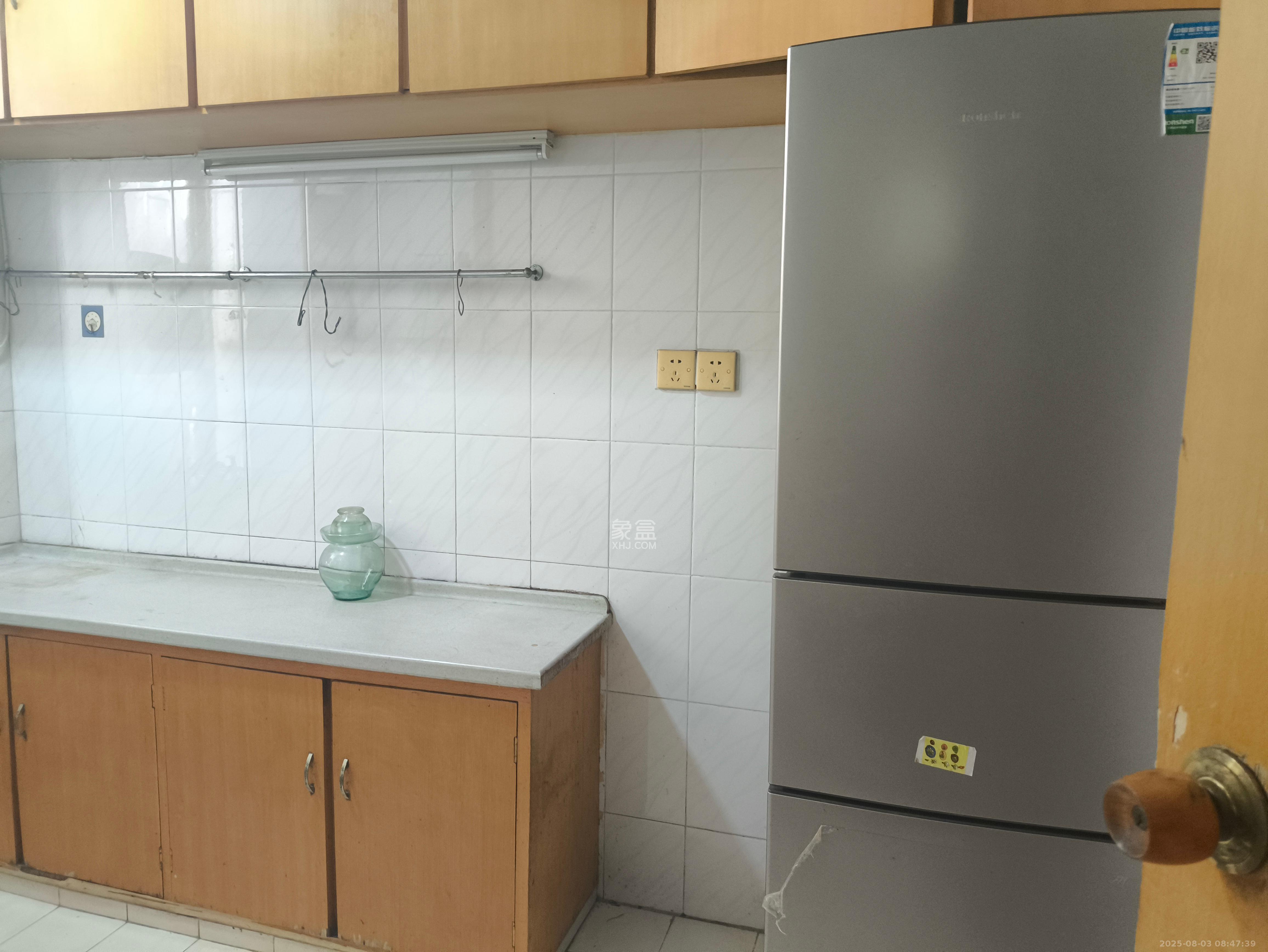 雨花区教育局宿舍 3室2厅1卫 2500.0元/月 雨花区教育局宿舍 3室2厅1卫 2500.0元/月室内图