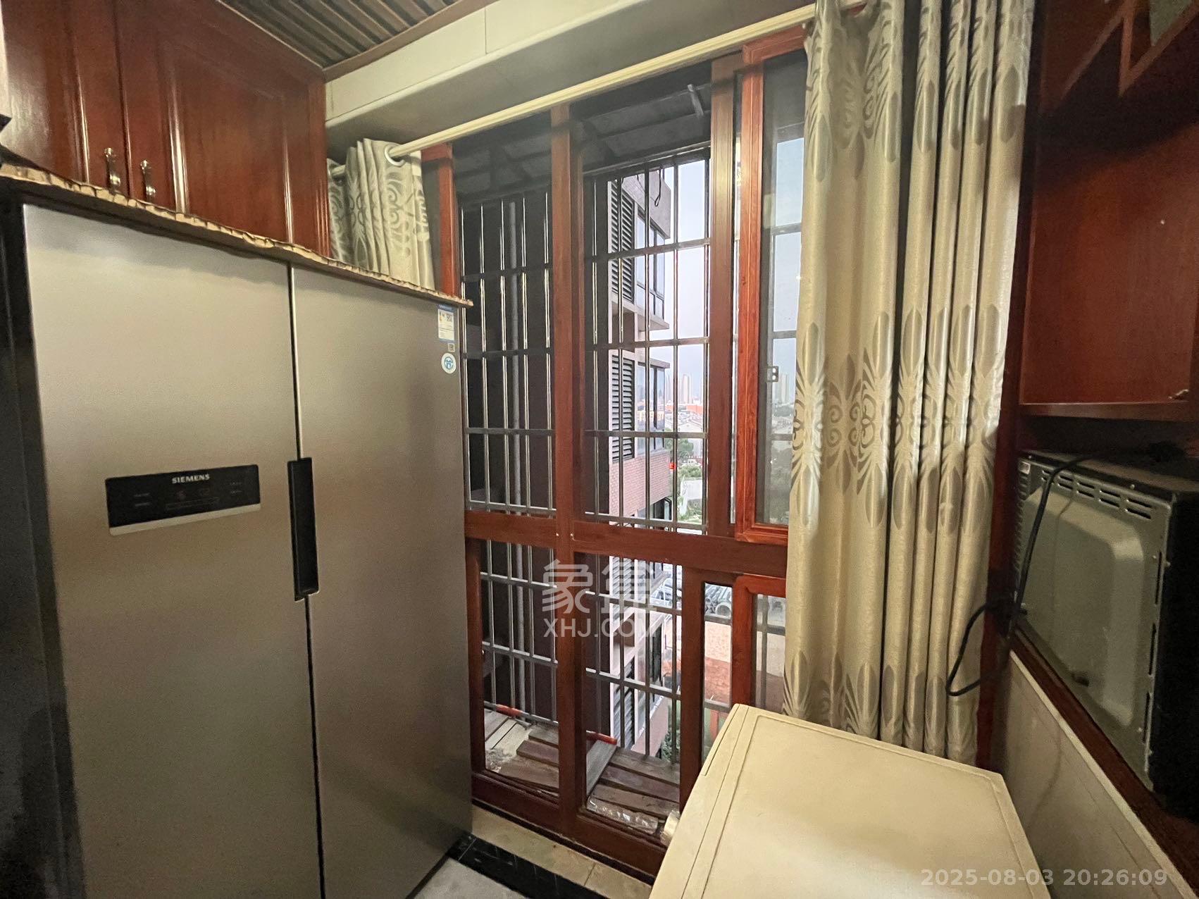 梅溪峰汇（房聚梅溪壹中心）  3室2厅1卫    2800.0元/月室内图