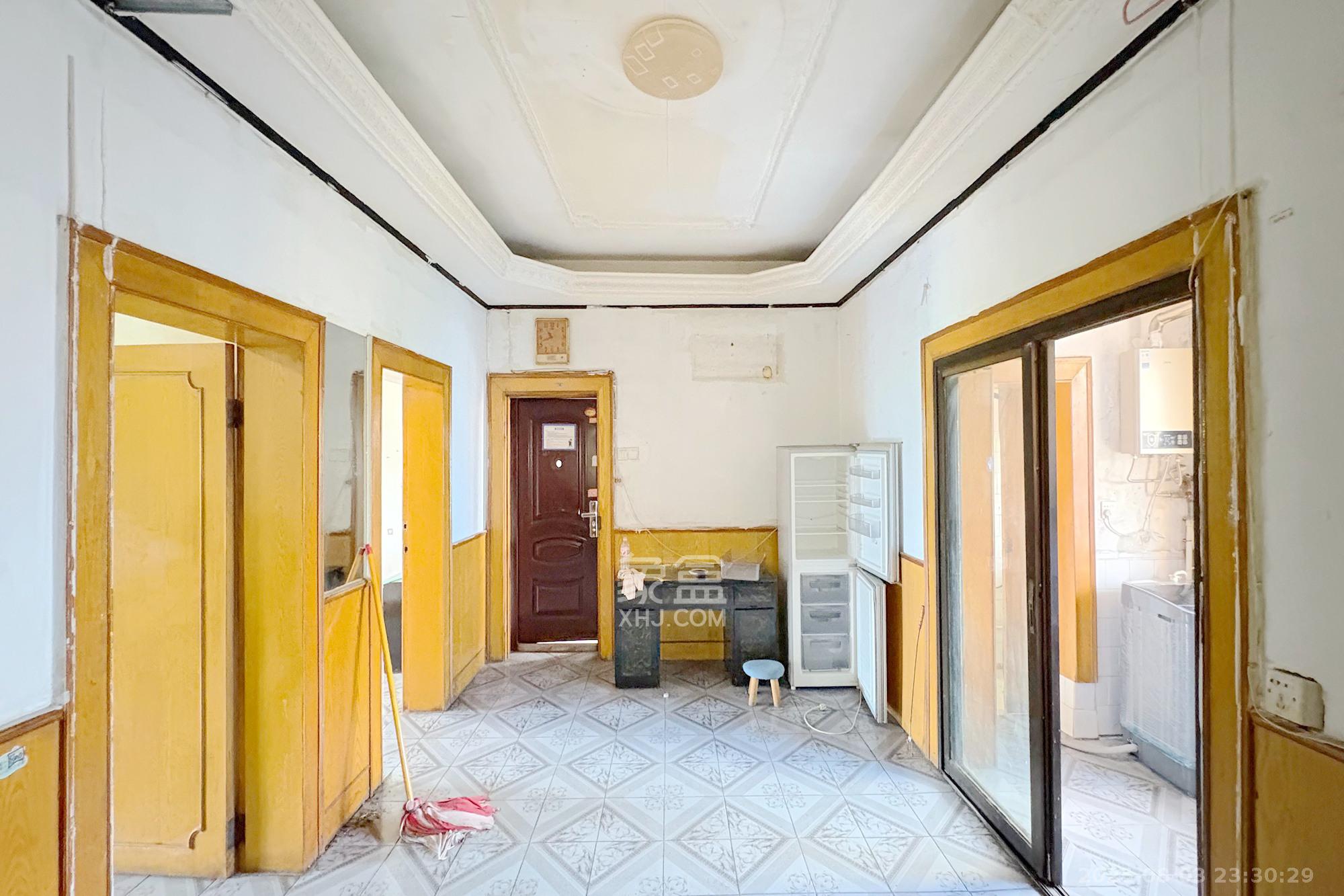 晓园宿舍(晓园路湘运小区)  2室1厅1卫    58.0万 晓园宿舍(晓园路湘运小区)  2室1厅1卫    58.0万客厅