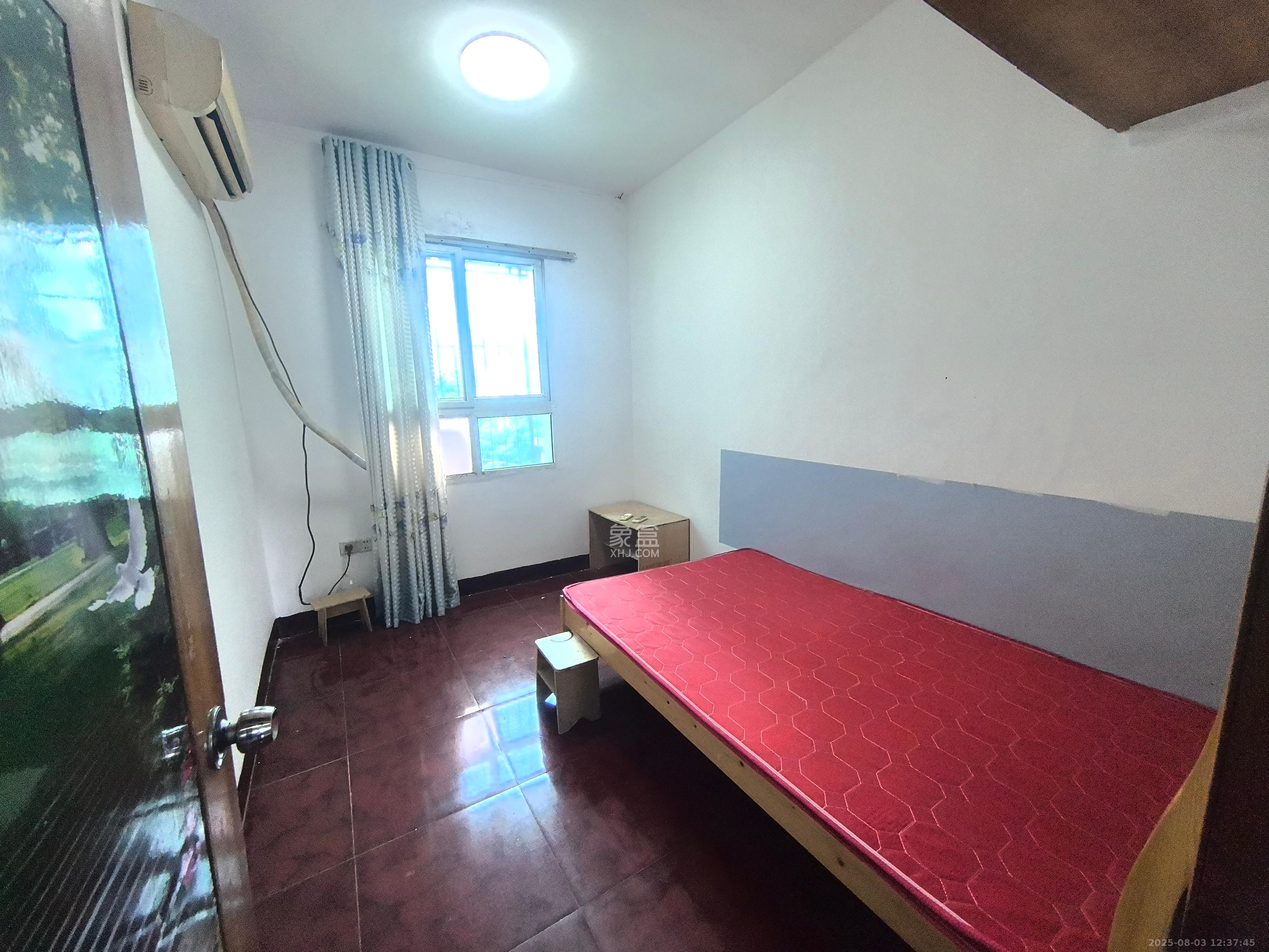 老鸦冲小区  2室1厅1卫    1300.0元/月室内图