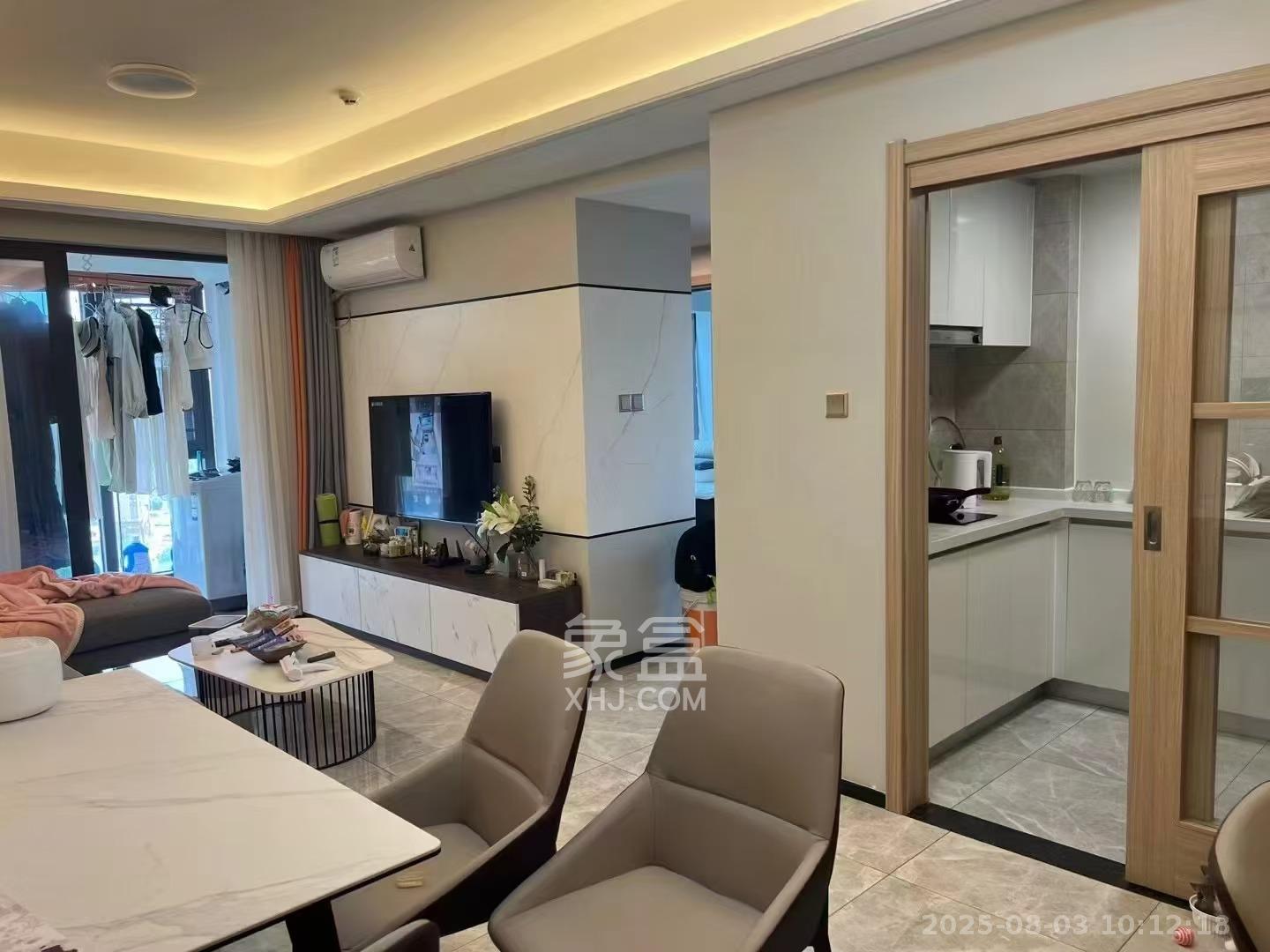 中海阅江府  2室2厅1卫    3400.0元/月室内图