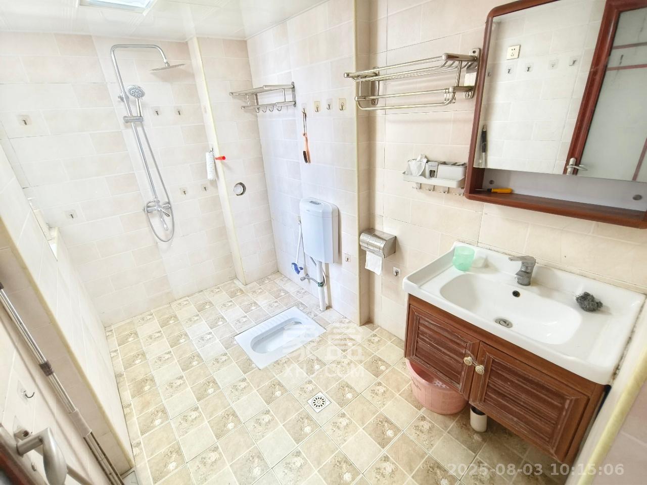 和润园一、二期 2室2厅1卫 2000.0元/月 和润园一、二期 2室2厅1卫 2000.0元/月室内图