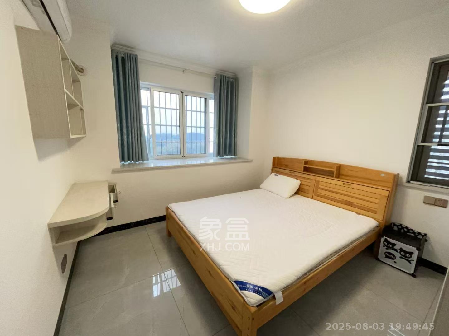 桥头家苑一期 3室2厅1卫 1900.0元/月 桥头家苑一期 3室2厅1卫 1900.0元/月室内图