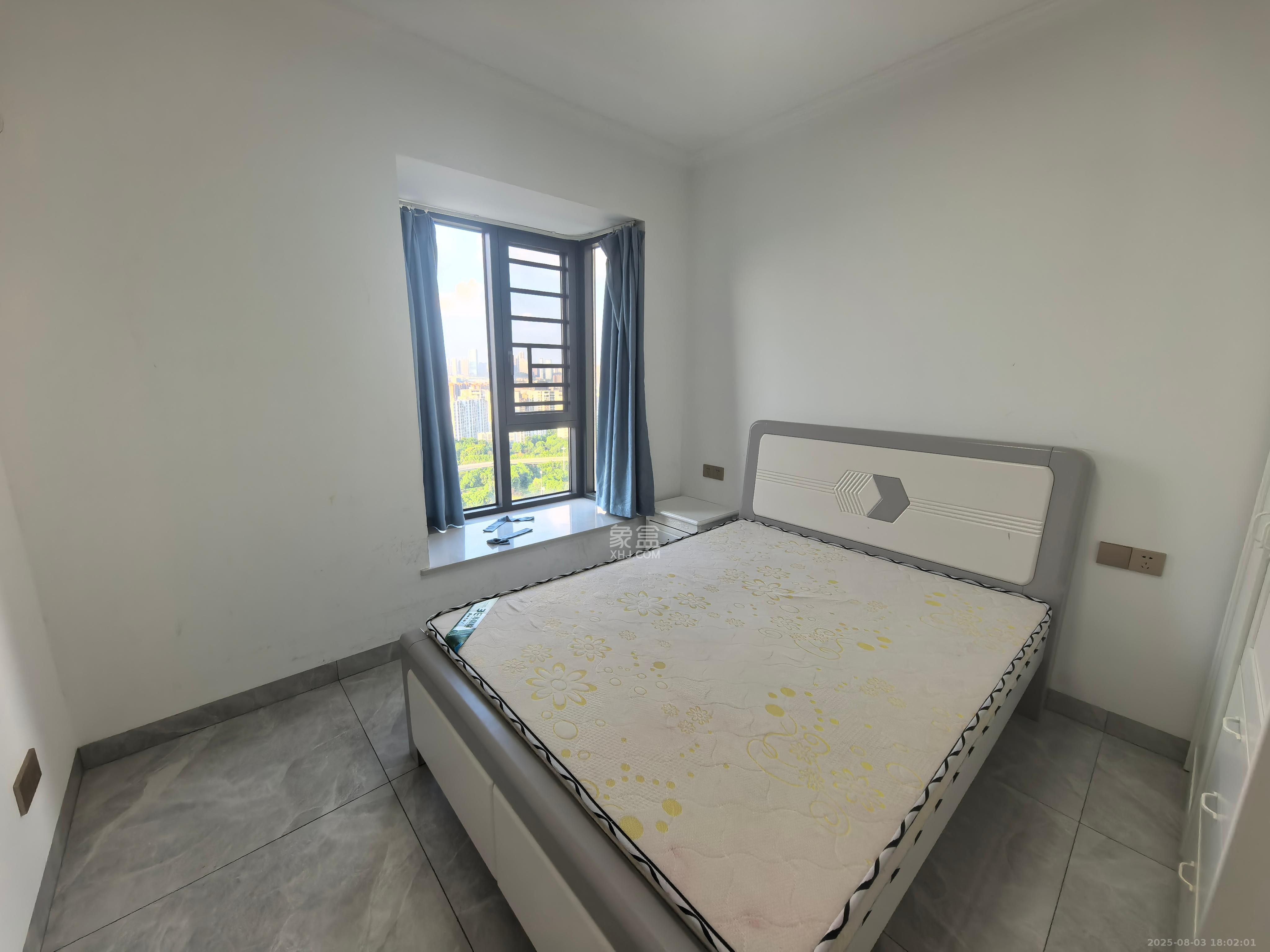 惟泽园  3室2厅2卫    2500.0元/月室内图