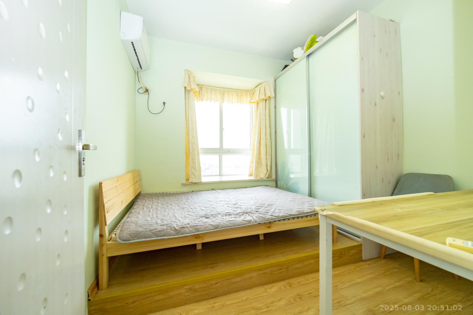 紫晶城 3室2厅1卫 55.0万 紫晶城 3室2厅1卫 55.0万卧室