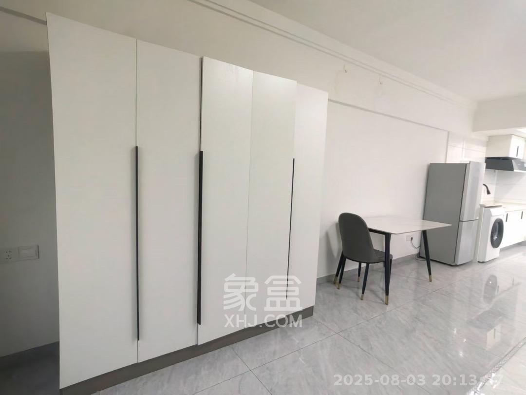 东方公寓 1室1厅1卫 1800.00元/月 东方公寓 1室1厅1卫 1800.00元/月室内图