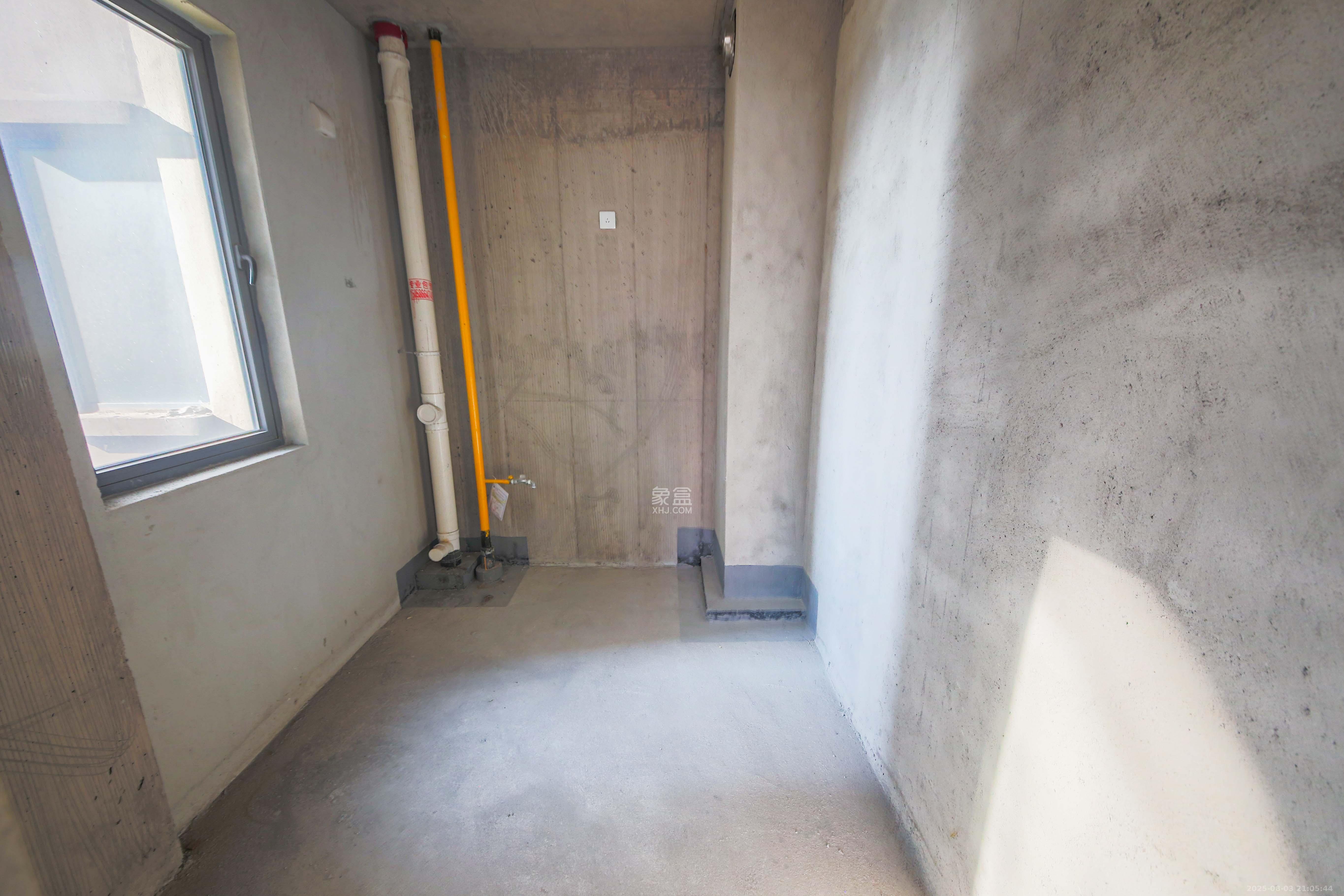 中建钰和城  3室2厅1卫   115.00万厨房