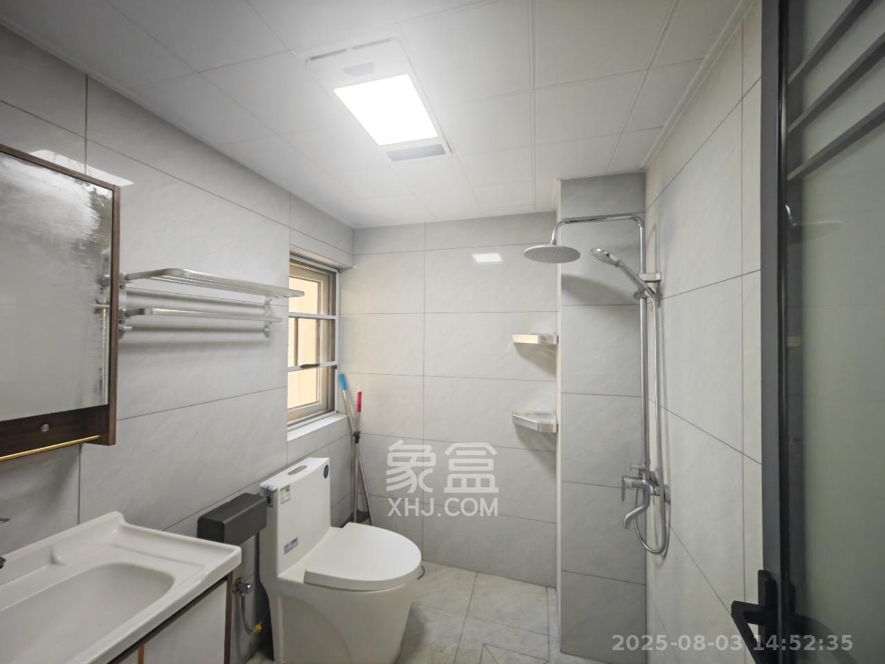 湘荷美苑  2室1厅1卫   1600.00元/月室内图