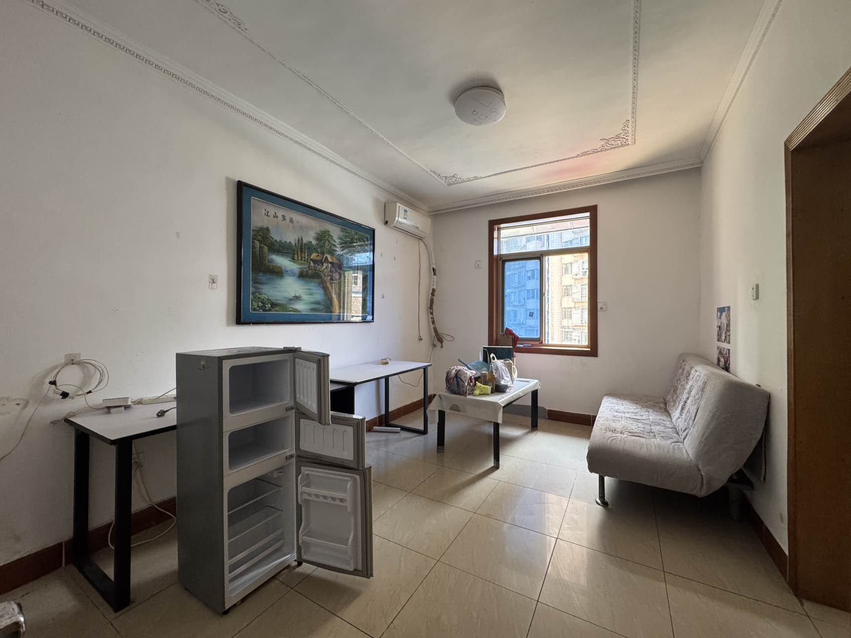 无线电厂宿舍 2室1厅1卫 1000.0元/月 无线电厂宿舍 2室1厅1卫 1000.0元/月户型图