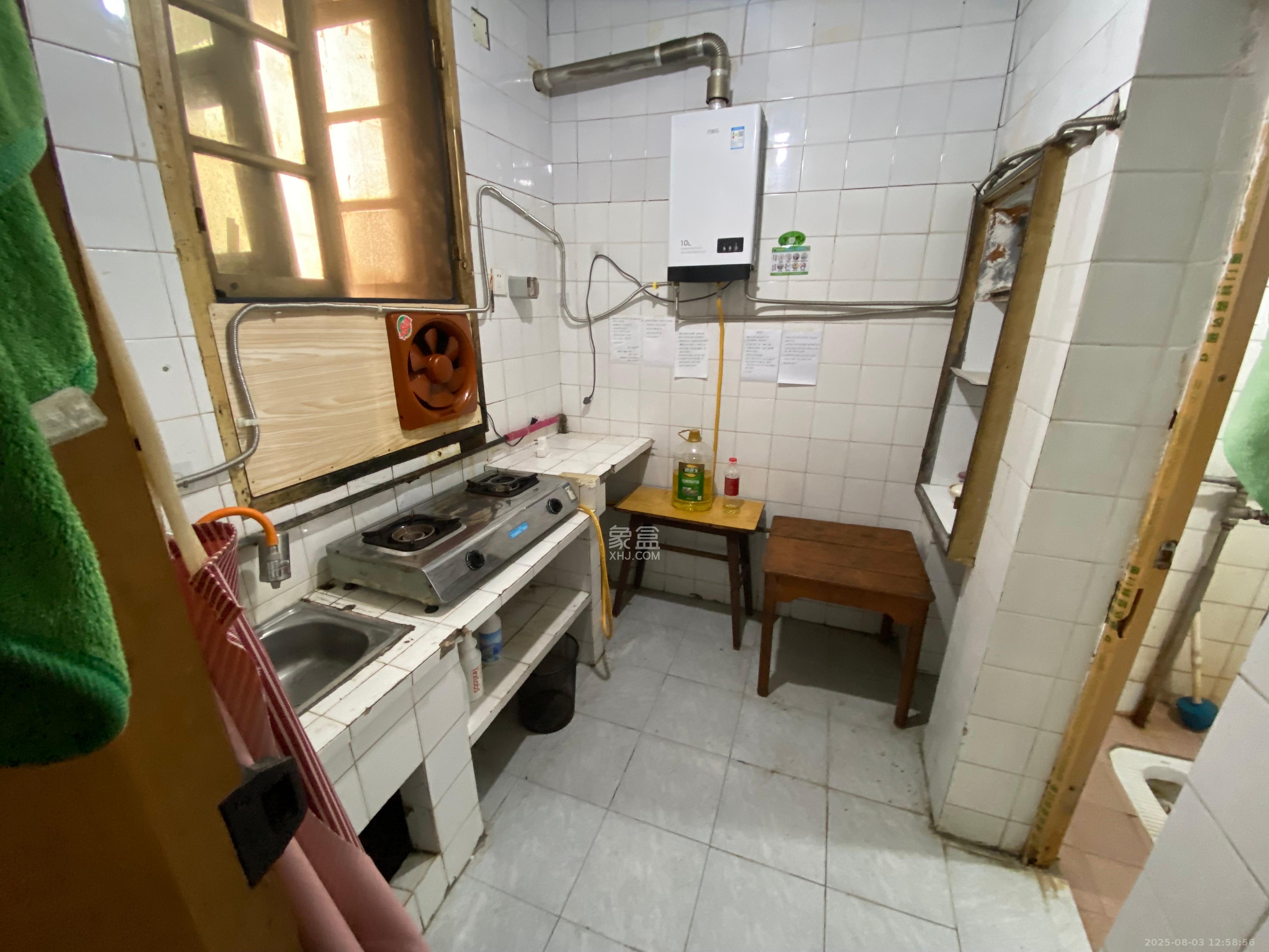 省林勘院  2室1厅1卫    1600.0元/月室内图