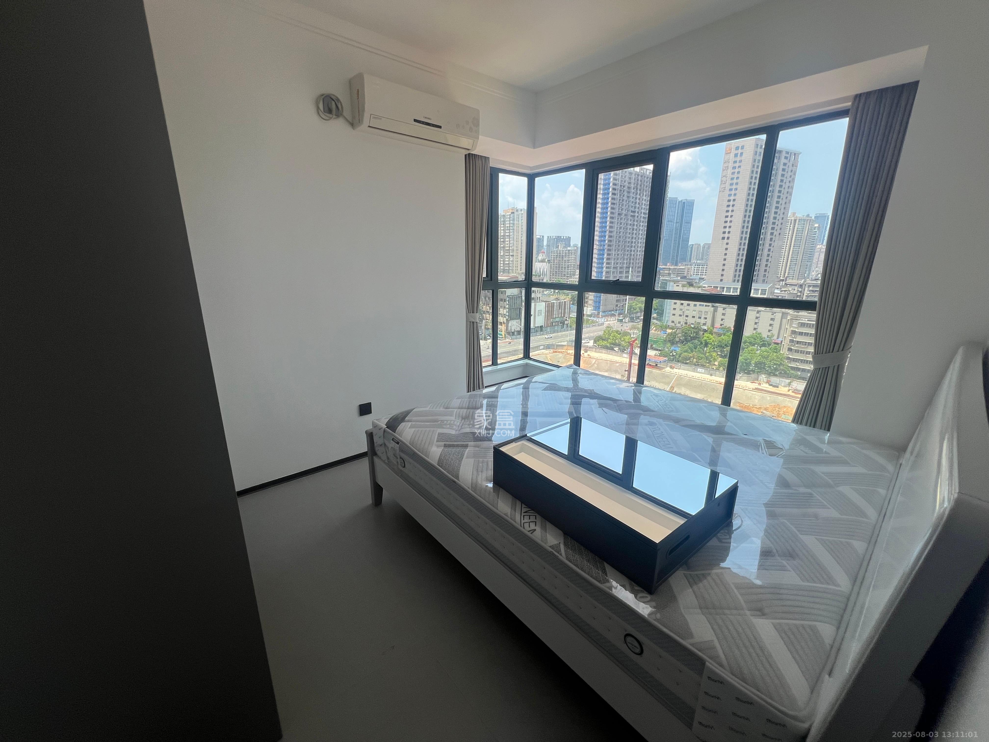 中天广场  2室1厅1卫    3500.0元/月 中天广场  2室1厅1卫    3500.0元/月室内图