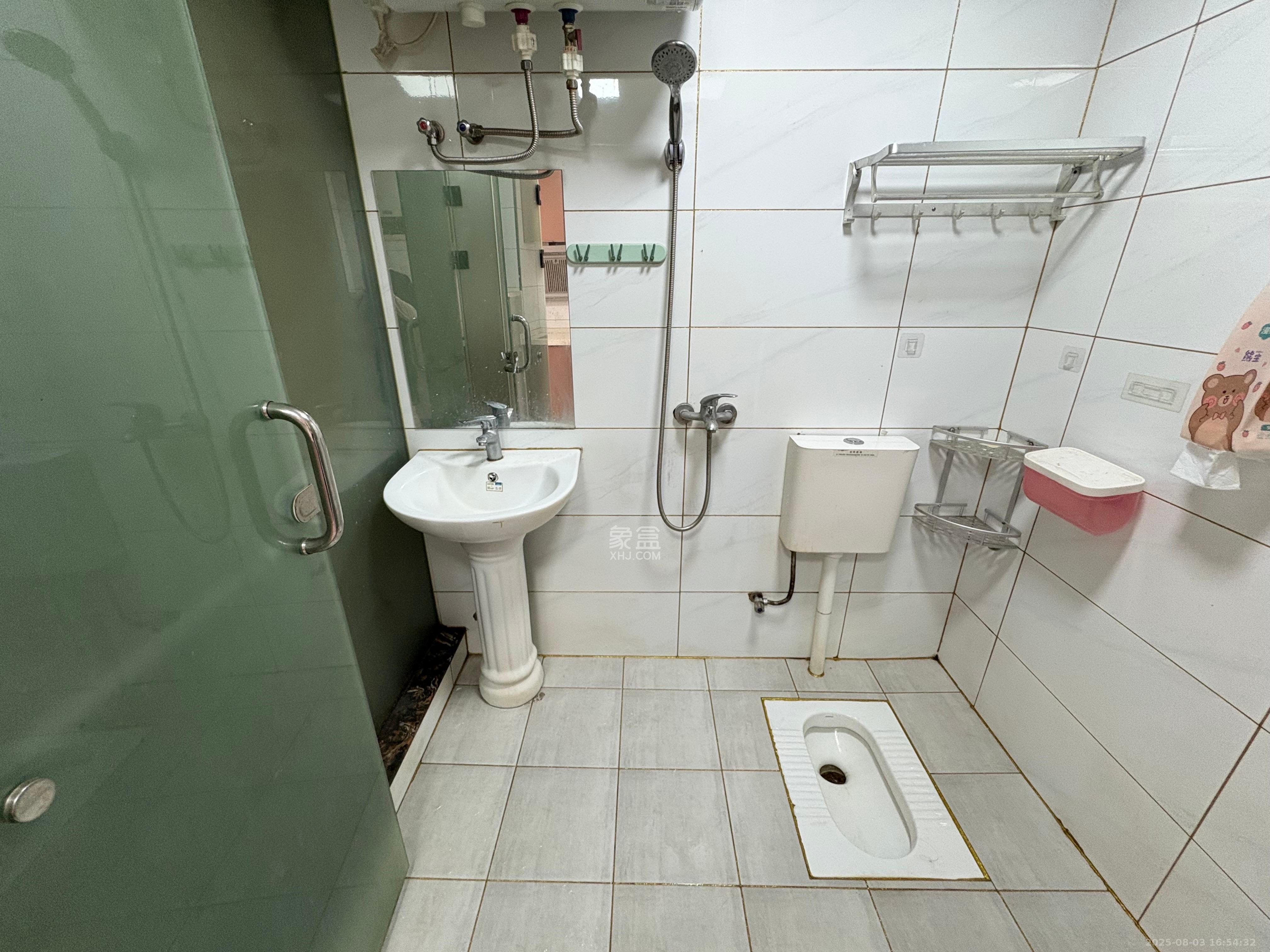 MOMA当代广场  1室1厅1卫    1100.0元/月 MOMA当代广场  1室1厅1卫    1100.0元/月室内图