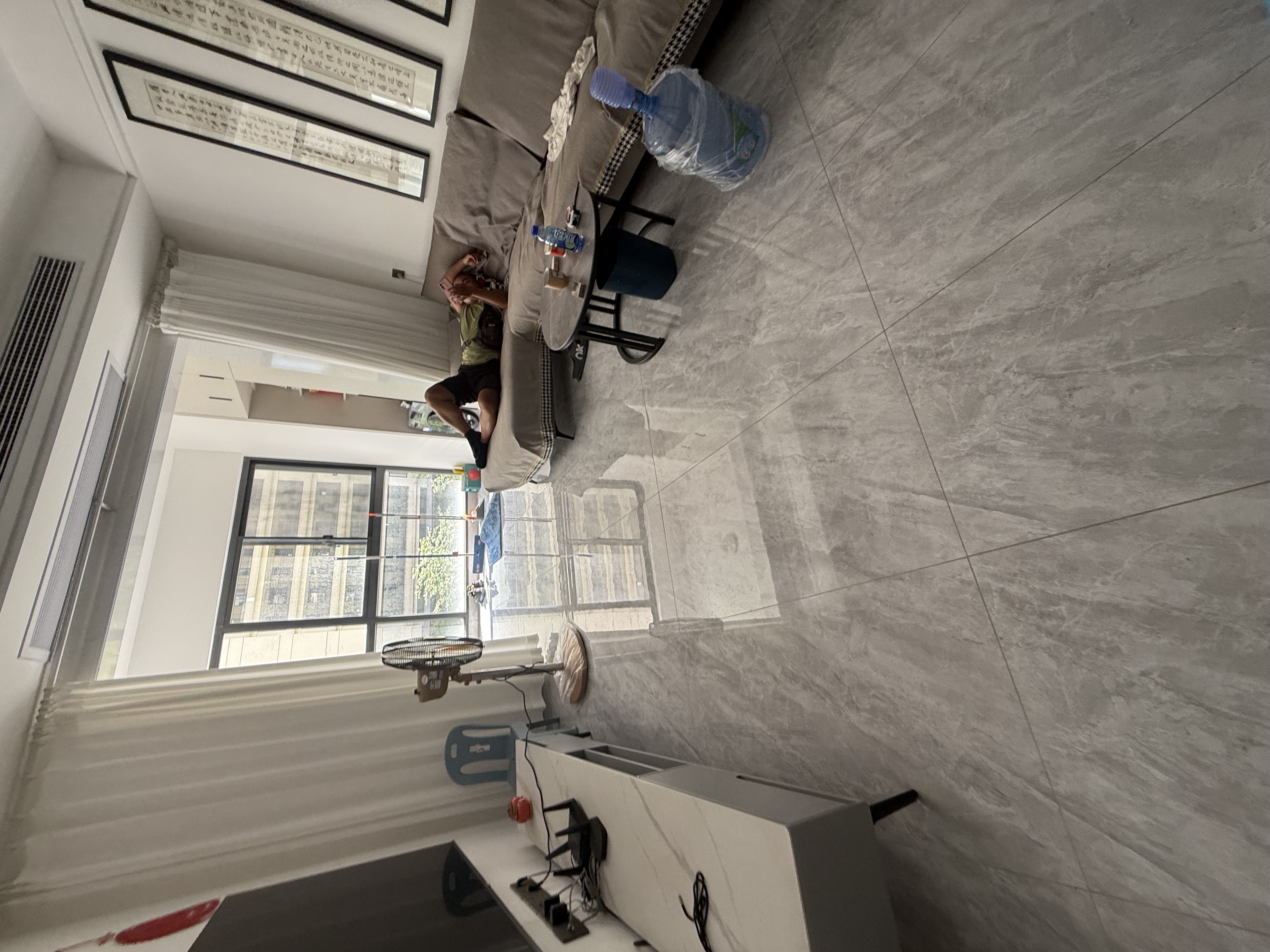 酃湖书院 3室2厅2卫 2500.0元/月 酃湖书院 3室2厅2卫 2500.0元/月室内图