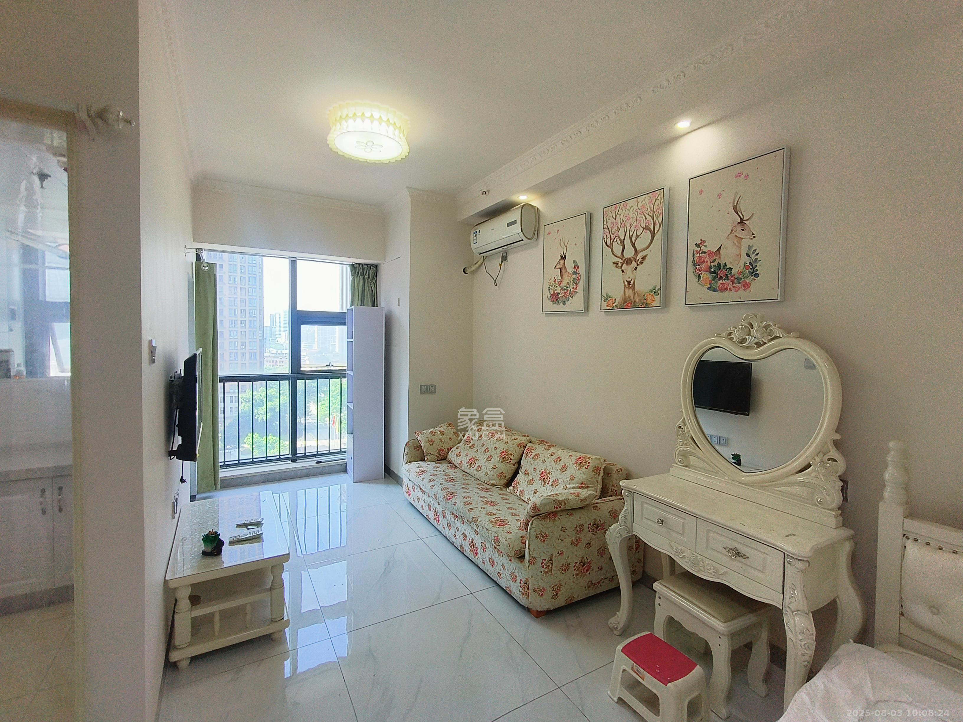 第六都（陆都小区）  1室1厅1卫    1700.0元/月室内图