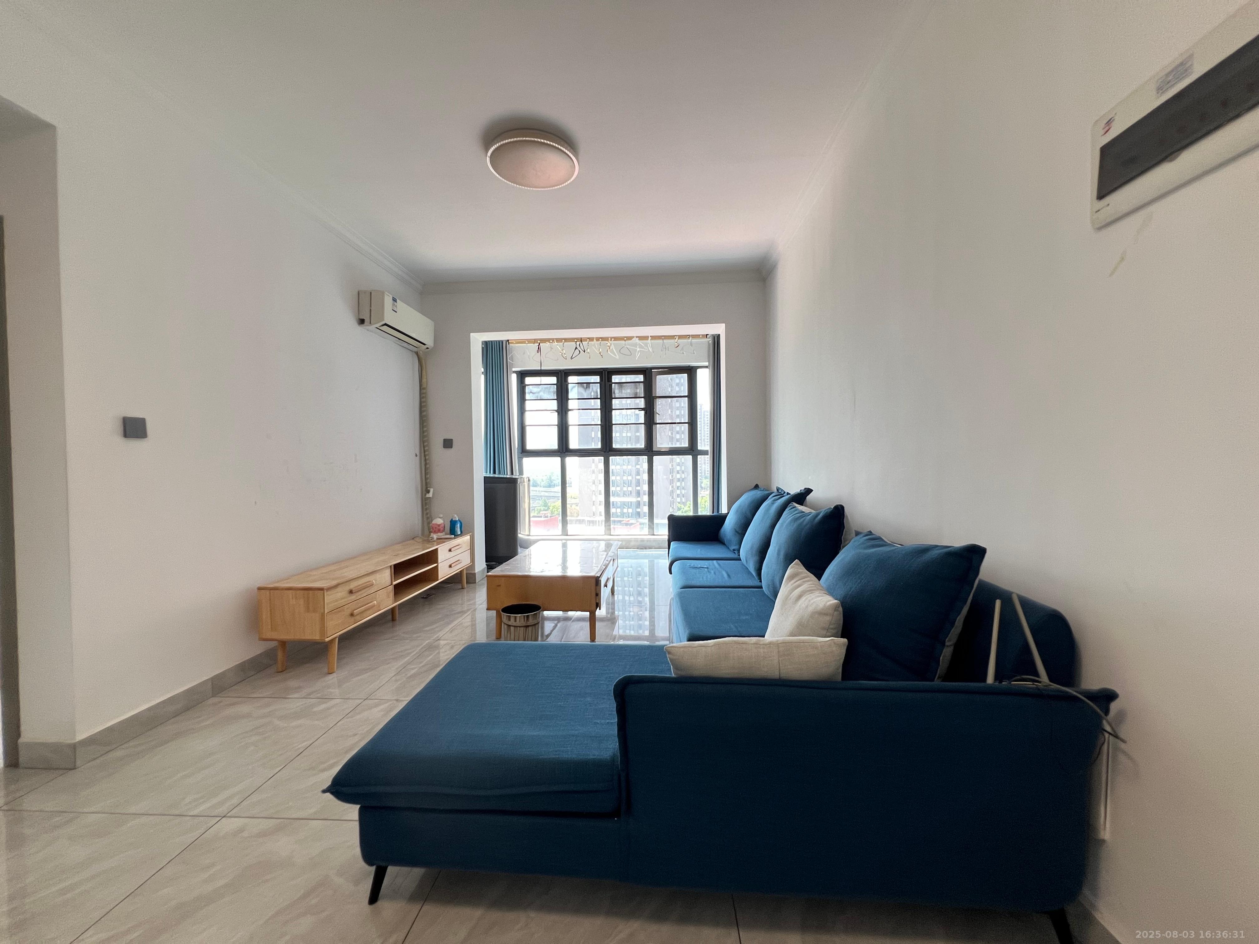 春藤小镇 2室2厅1卫 1800.0元/月 春藤小镇 2室2厅1卫 1800.0元/月室内图