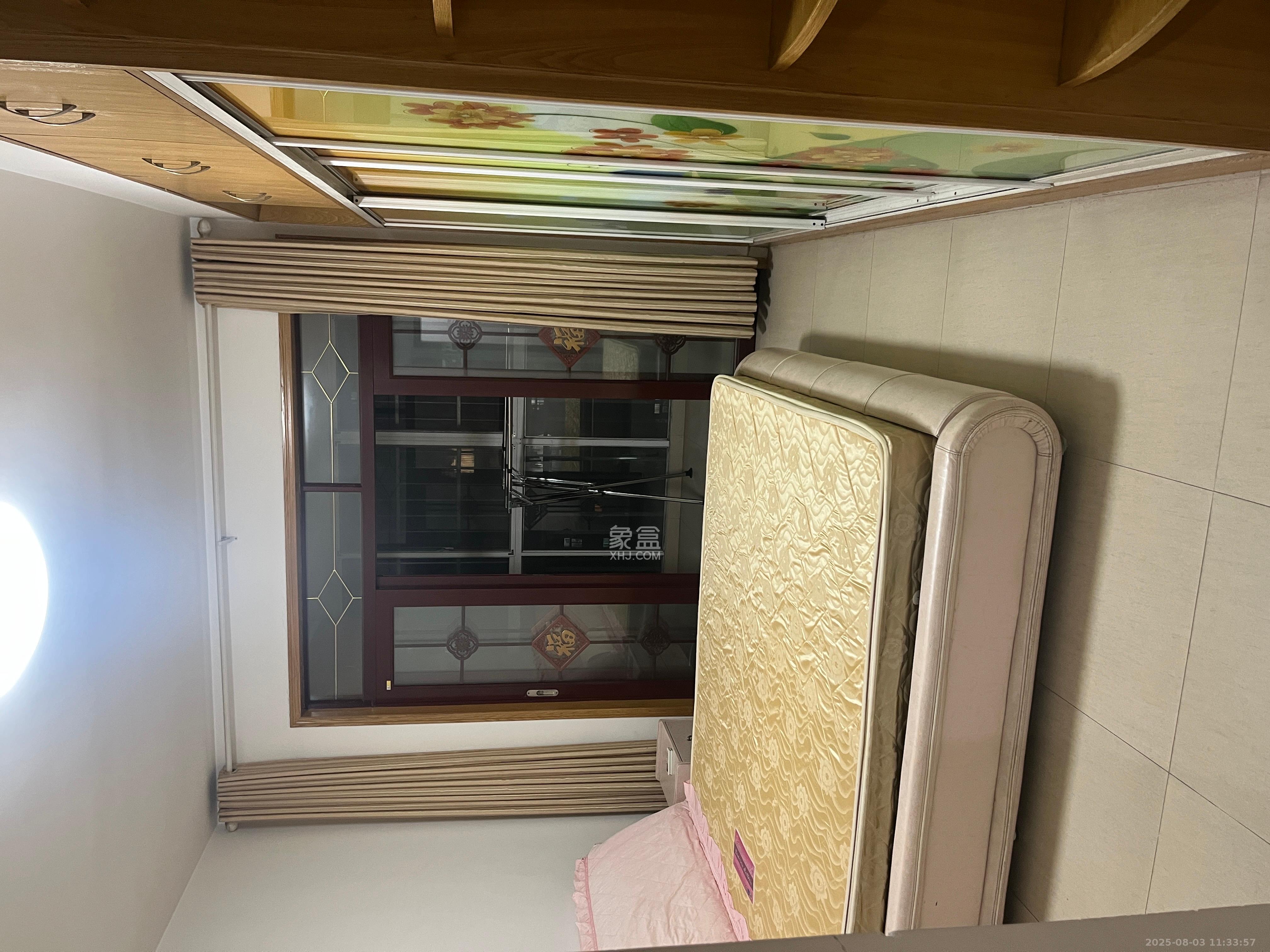 嘉盛华庭(一期、二期、三期) 3室2厅2卫 2800.0元/月 嘉盛华庭(一期、二期、三期) 3室2厅2卫 2800.0元/月室内图