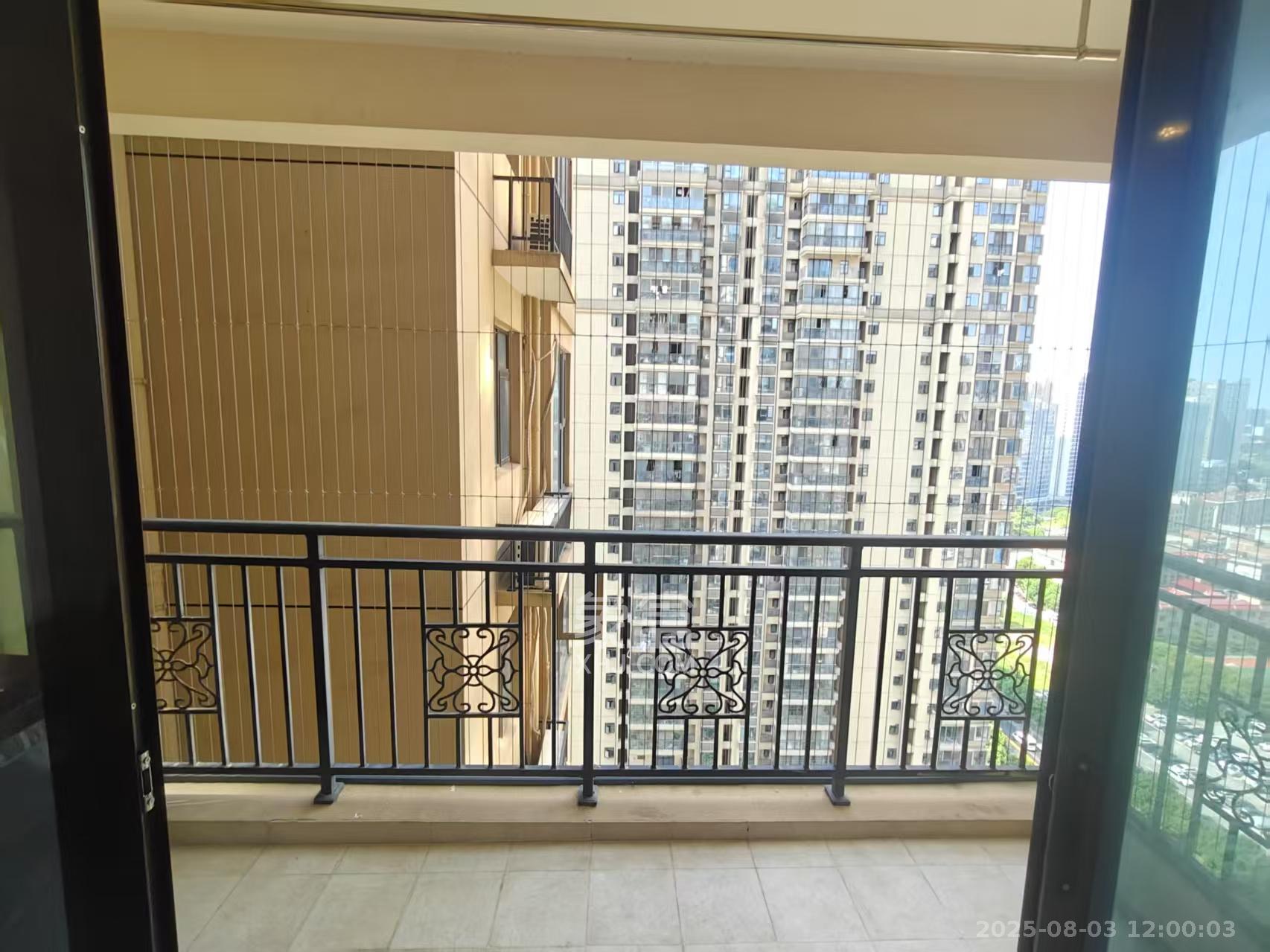 江山帝景哈佛  4室2厅2卫    2500.0元/月 江山帝景哈佛  4室2厅2卫    2500.0元/月室内图